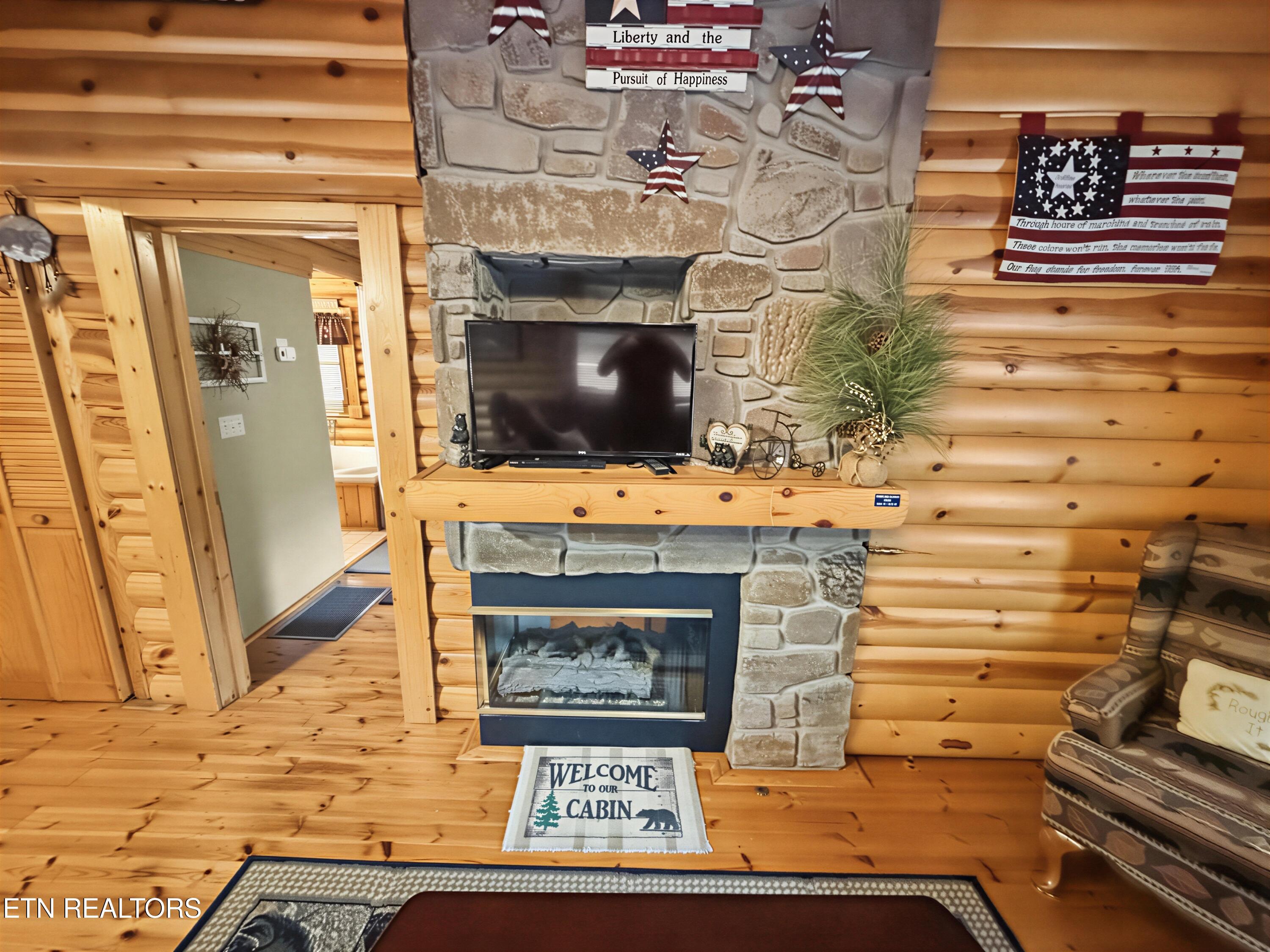 165 N Smoky Mountain Way Sevierville TN 37876
