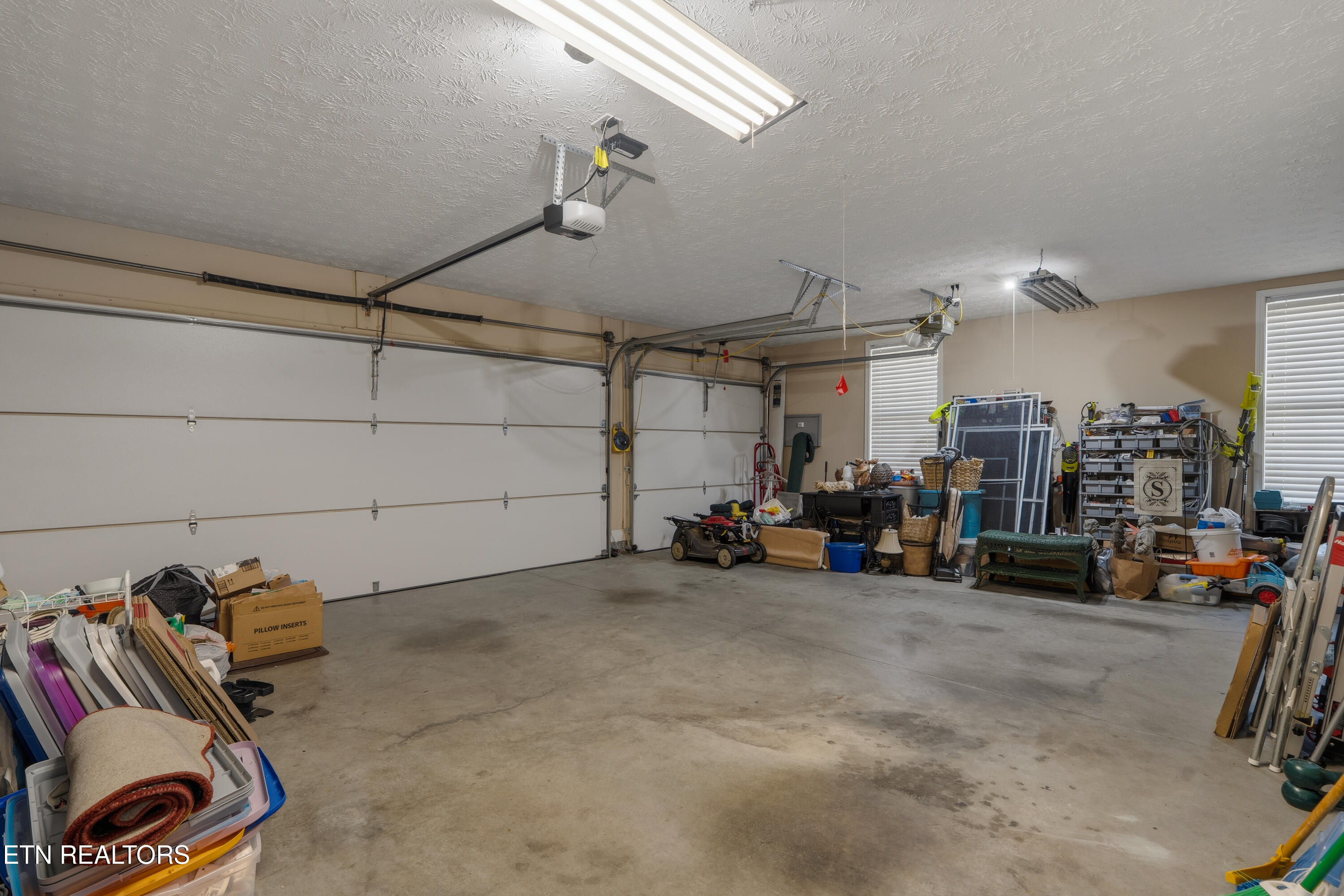 10422 Meadow Ridges Lane Knoxville TN 37922