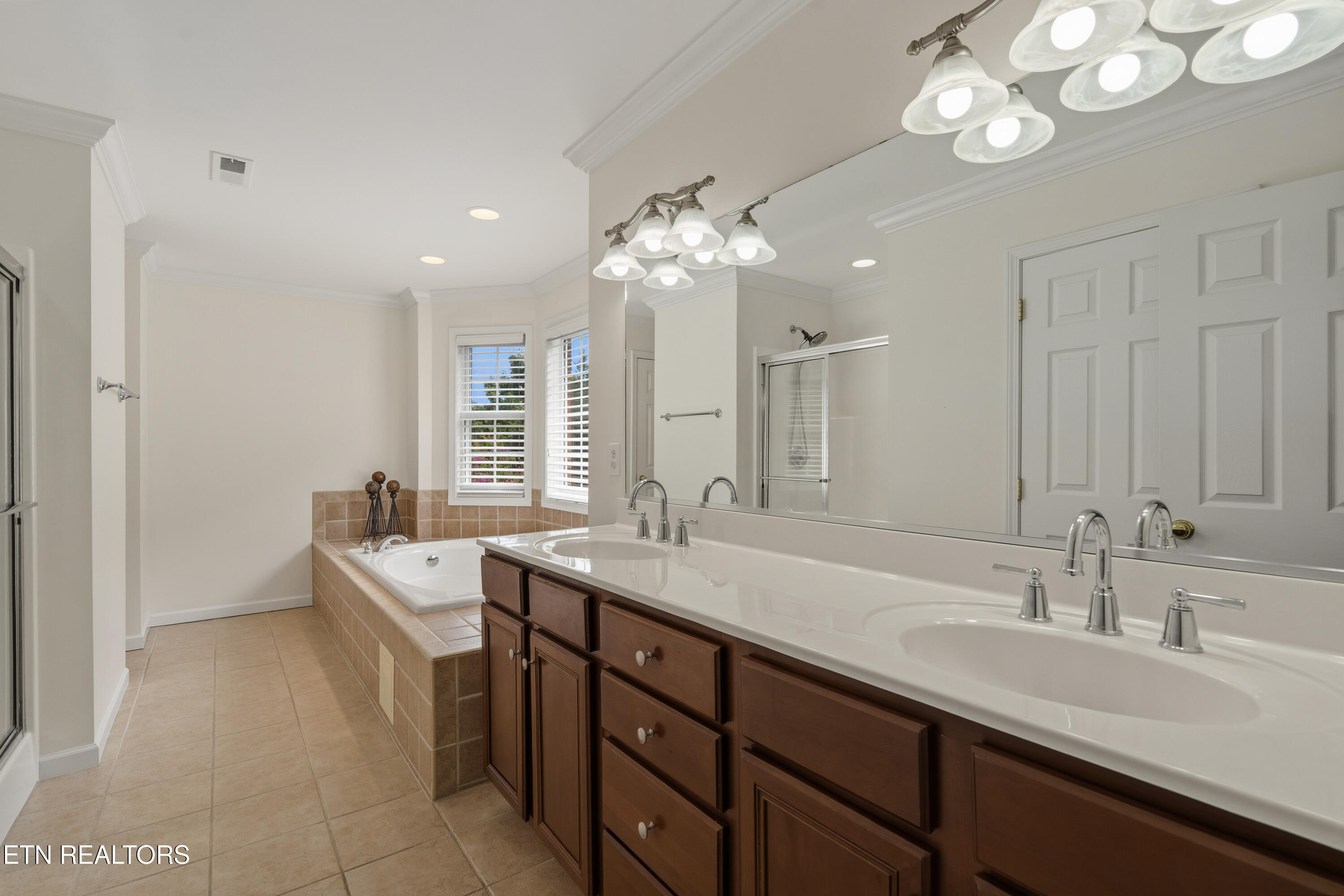 10422 Meadow Ridges Lane Knoxville TN 37922