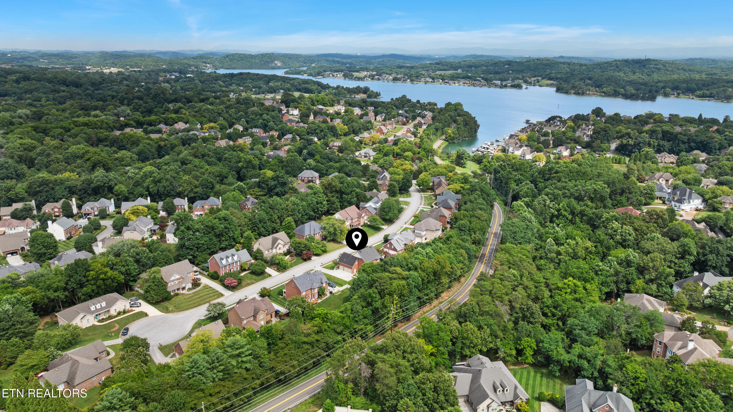 10422 Meadow Ridges Lane Knoxville TN 37922