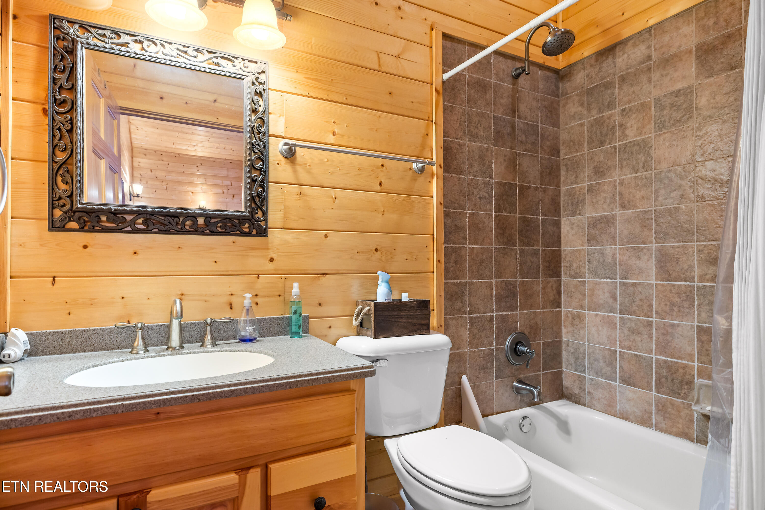 1184 Fawn Hollow Trail Townsend TN 37882