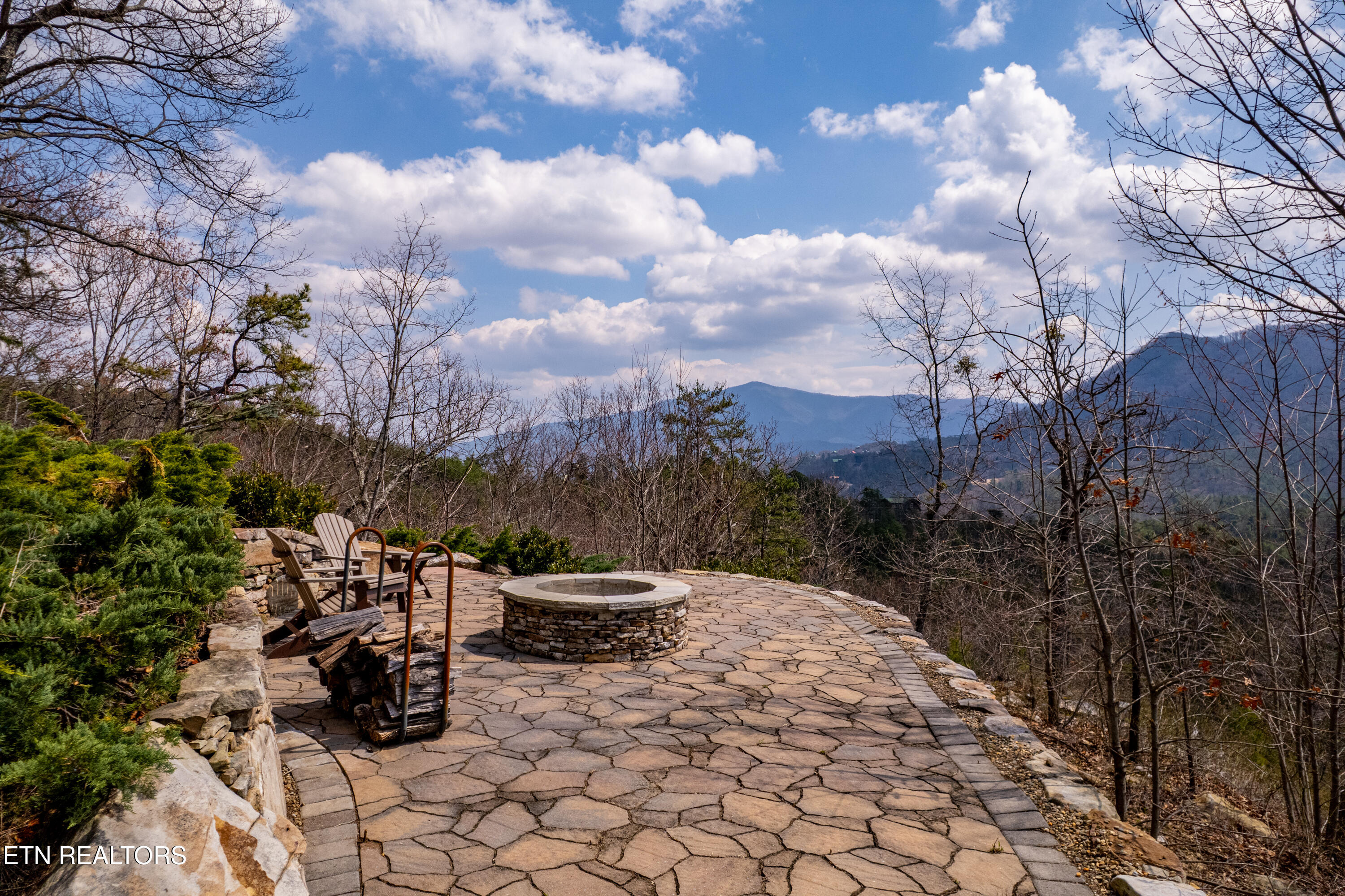 1184 Fawn Hollow Trail Townsend TN 37882