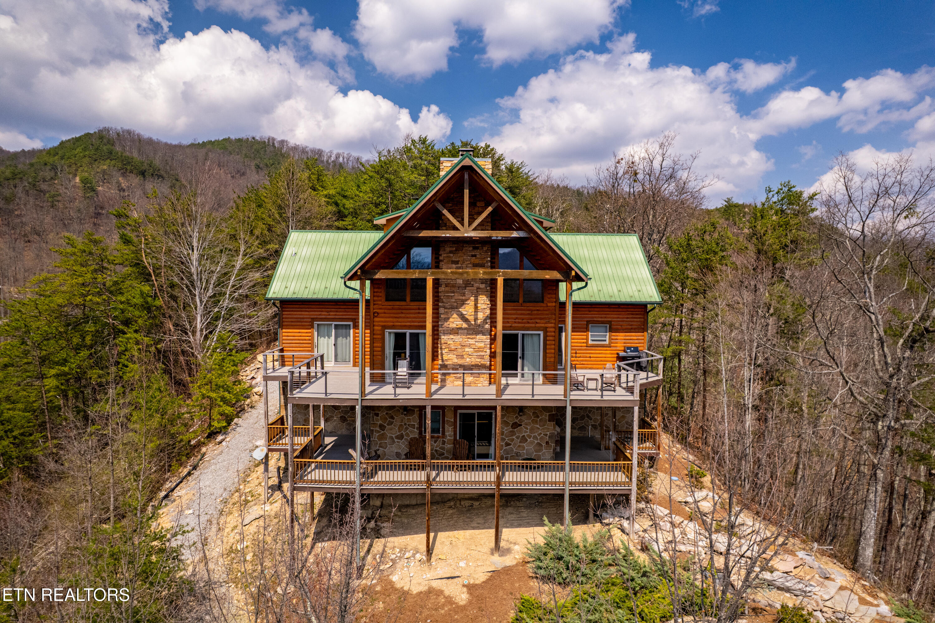 1184 Fawn Hollow Trail Townsend TN 37882