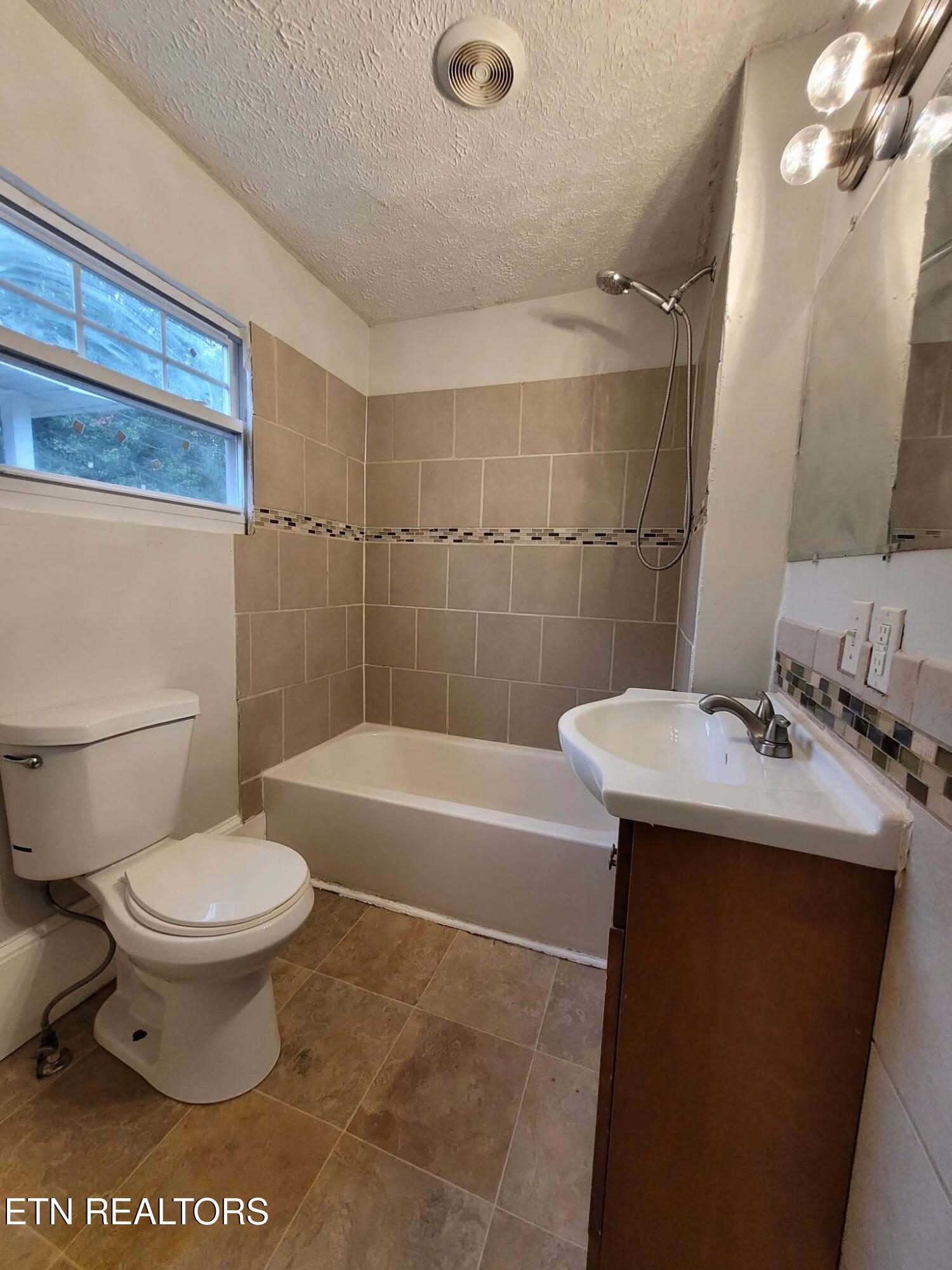 541 Cedar Avenue Knoxville TN 37917