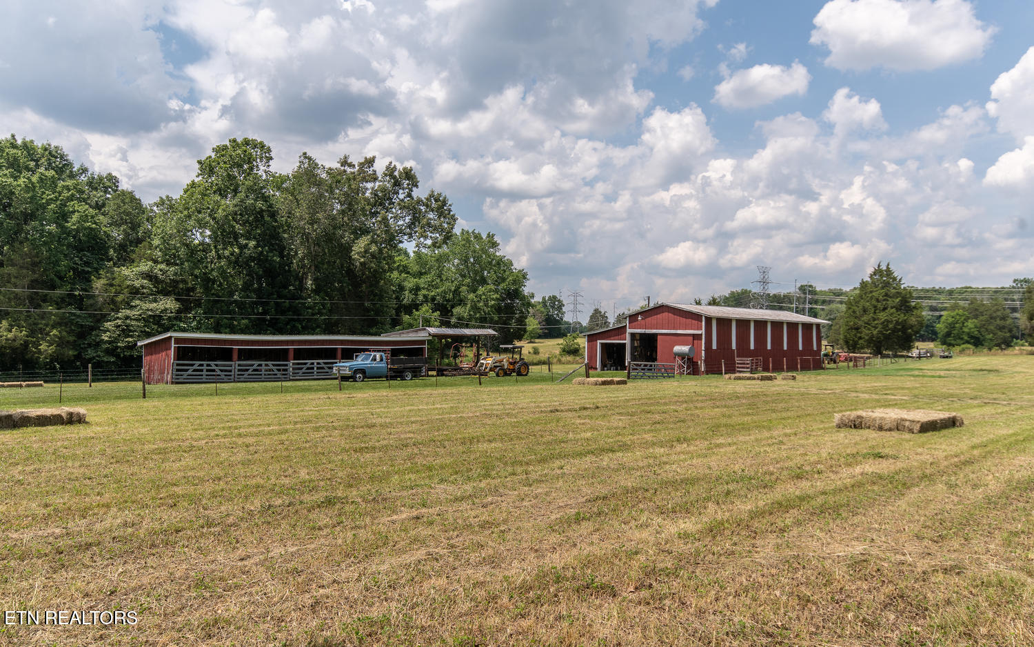 8019 Washington Pike Corryton TN 37721