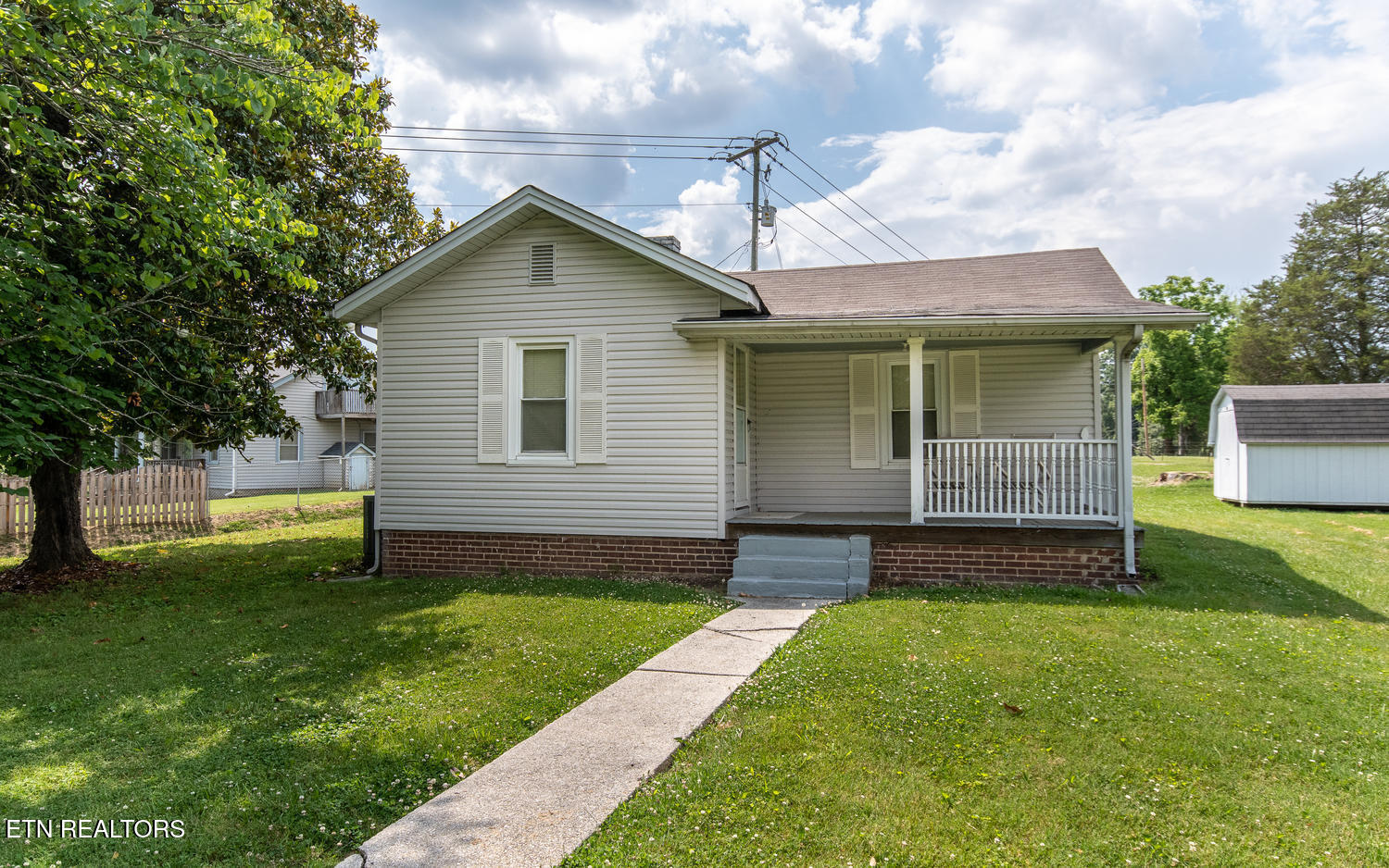 8019 Washington Pike Corryton TN 37721
