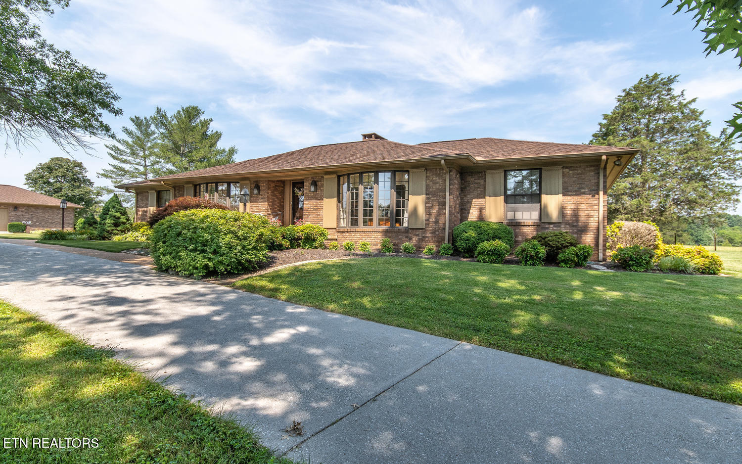 8019 Washington Pike Corryton TN 37721