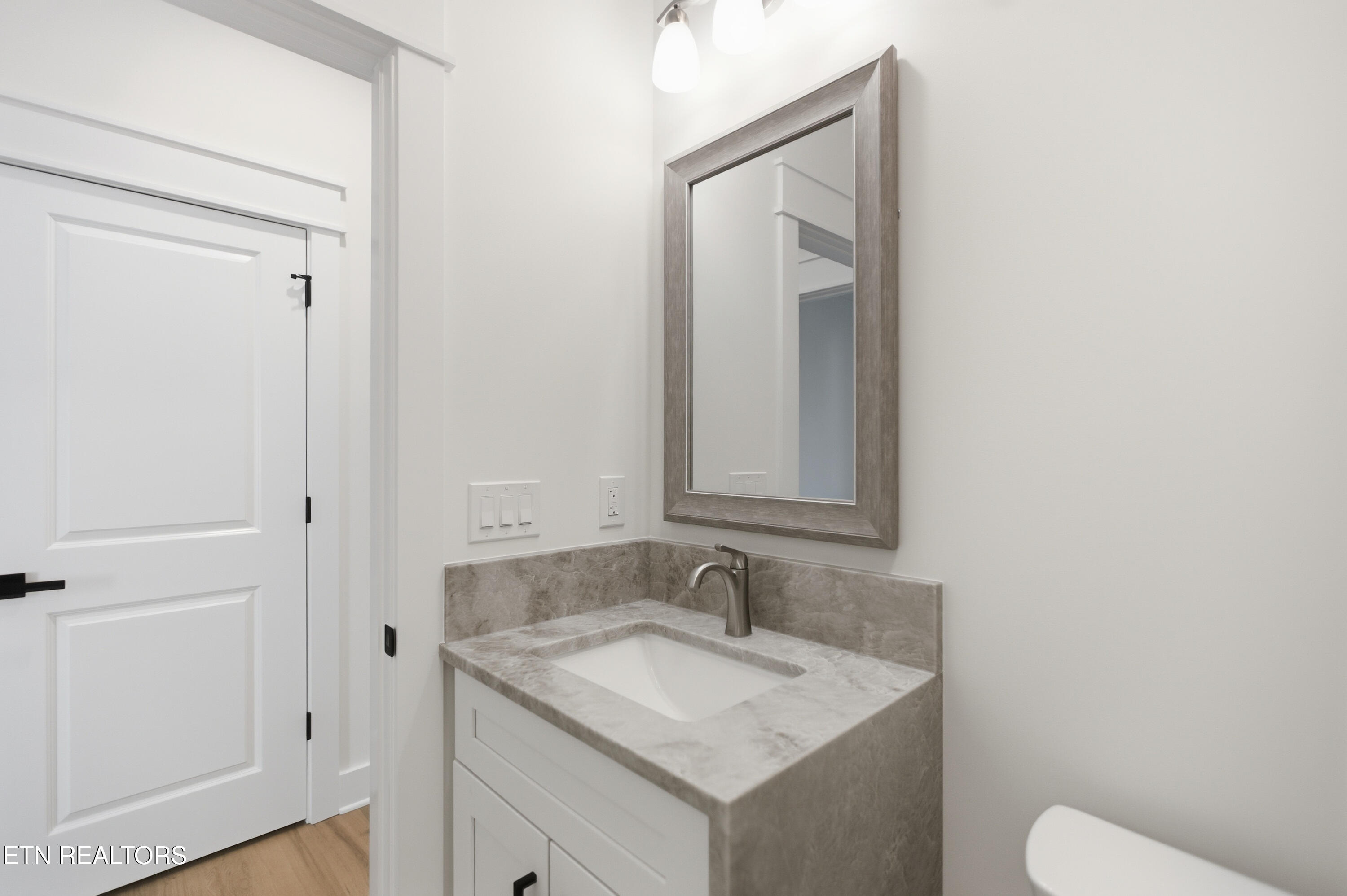 256 Elohi Way Loudon TN 37774