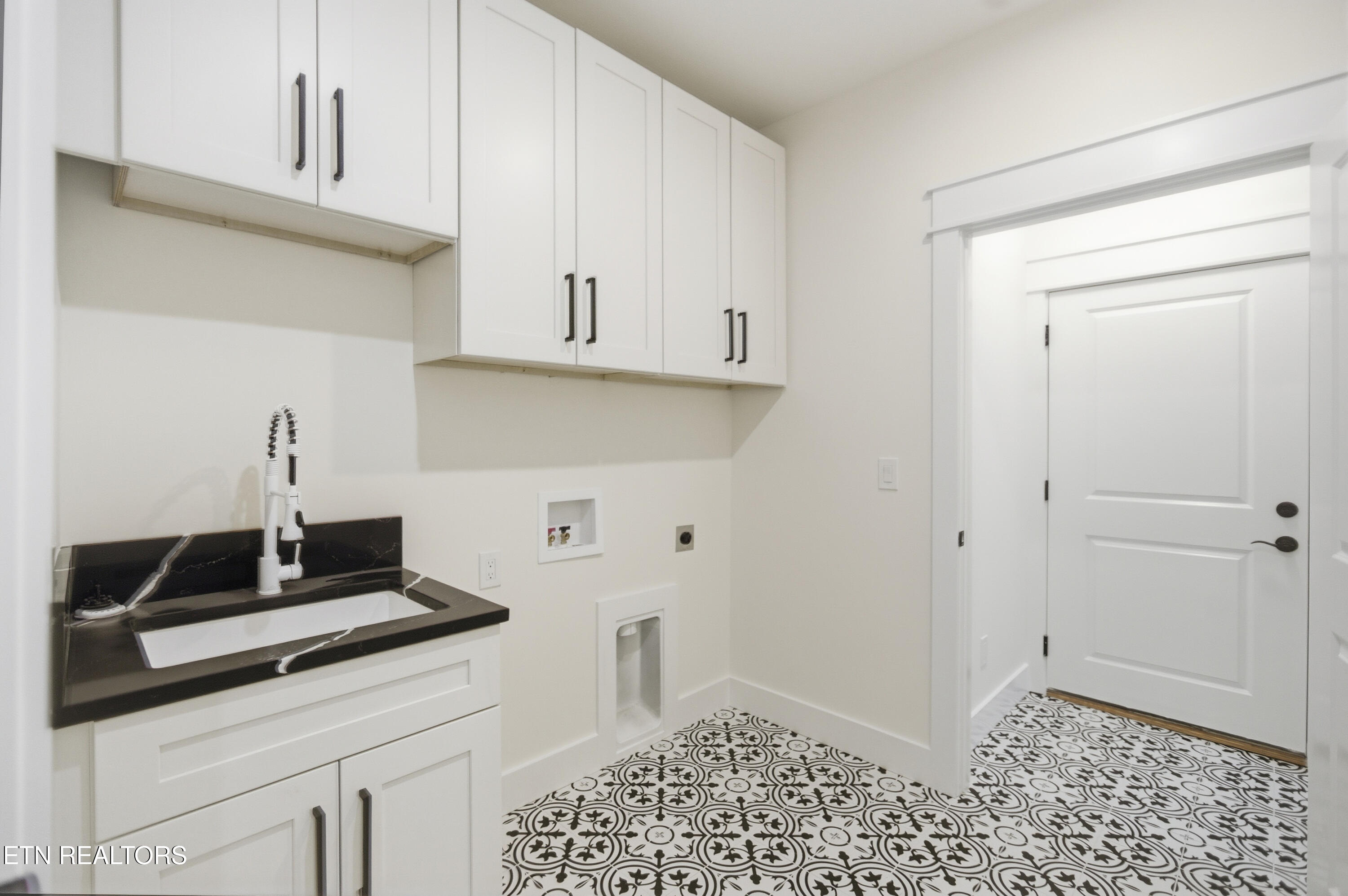 256 Elohi Way Loudon TN 37774