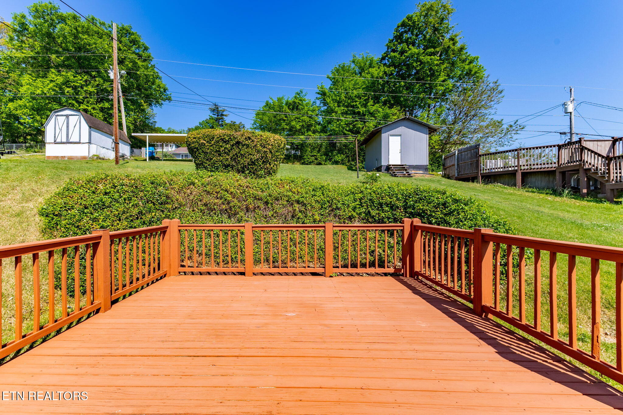 517 W 2nd Avenue Lenoir City TN 37771