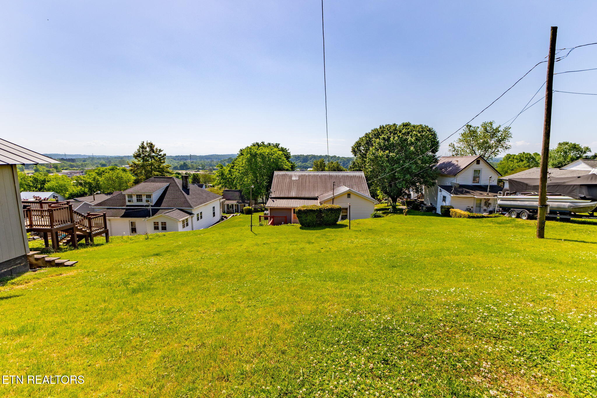 517 W 2nd Avenue Lenoir City TN 37771