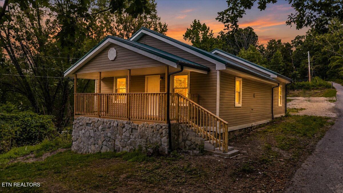 151 Sunflower Lane Lafollette TN 37766