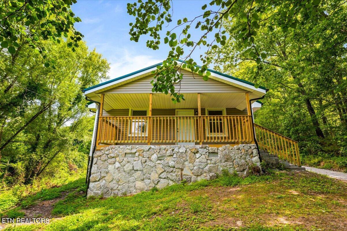 151 Sunflower Lane Lafollette TN 37766