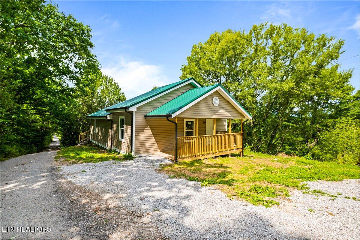 151 Sunflower Lane Lafollette TN 37766