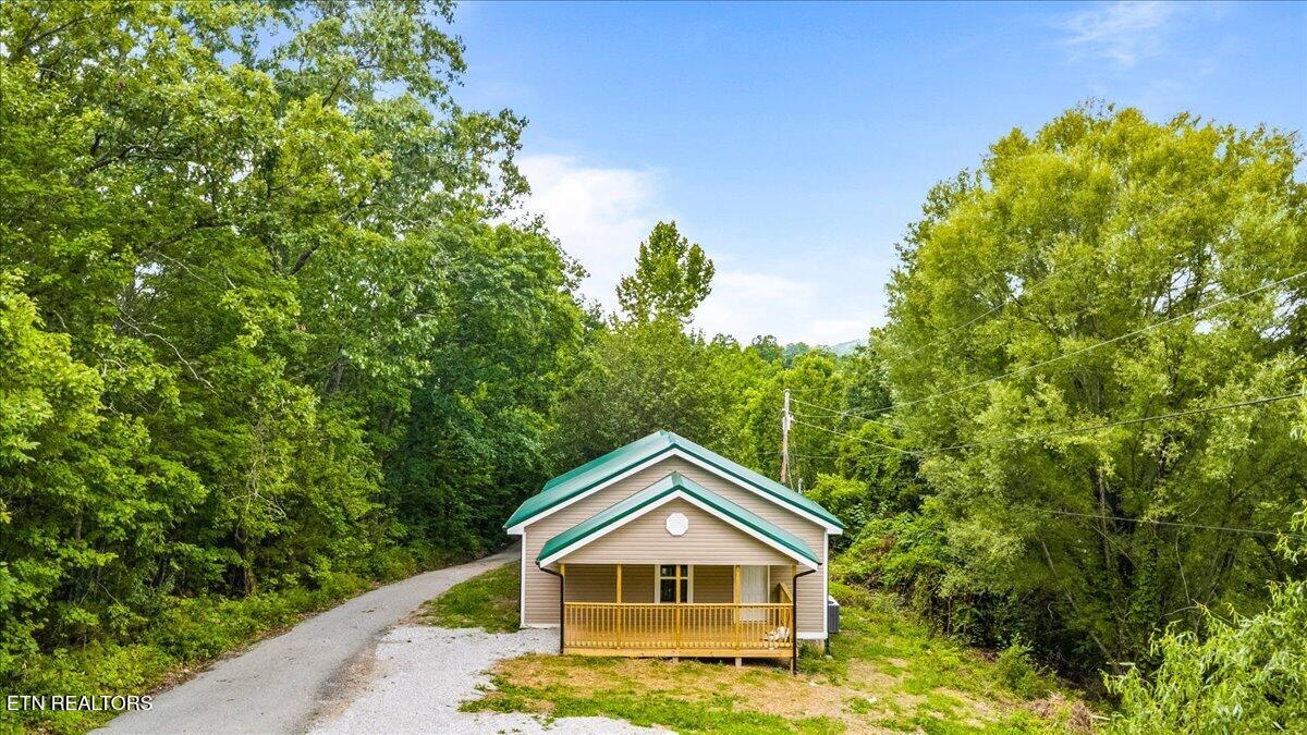 151 Sunflower Lane Lafollette TN 37766
