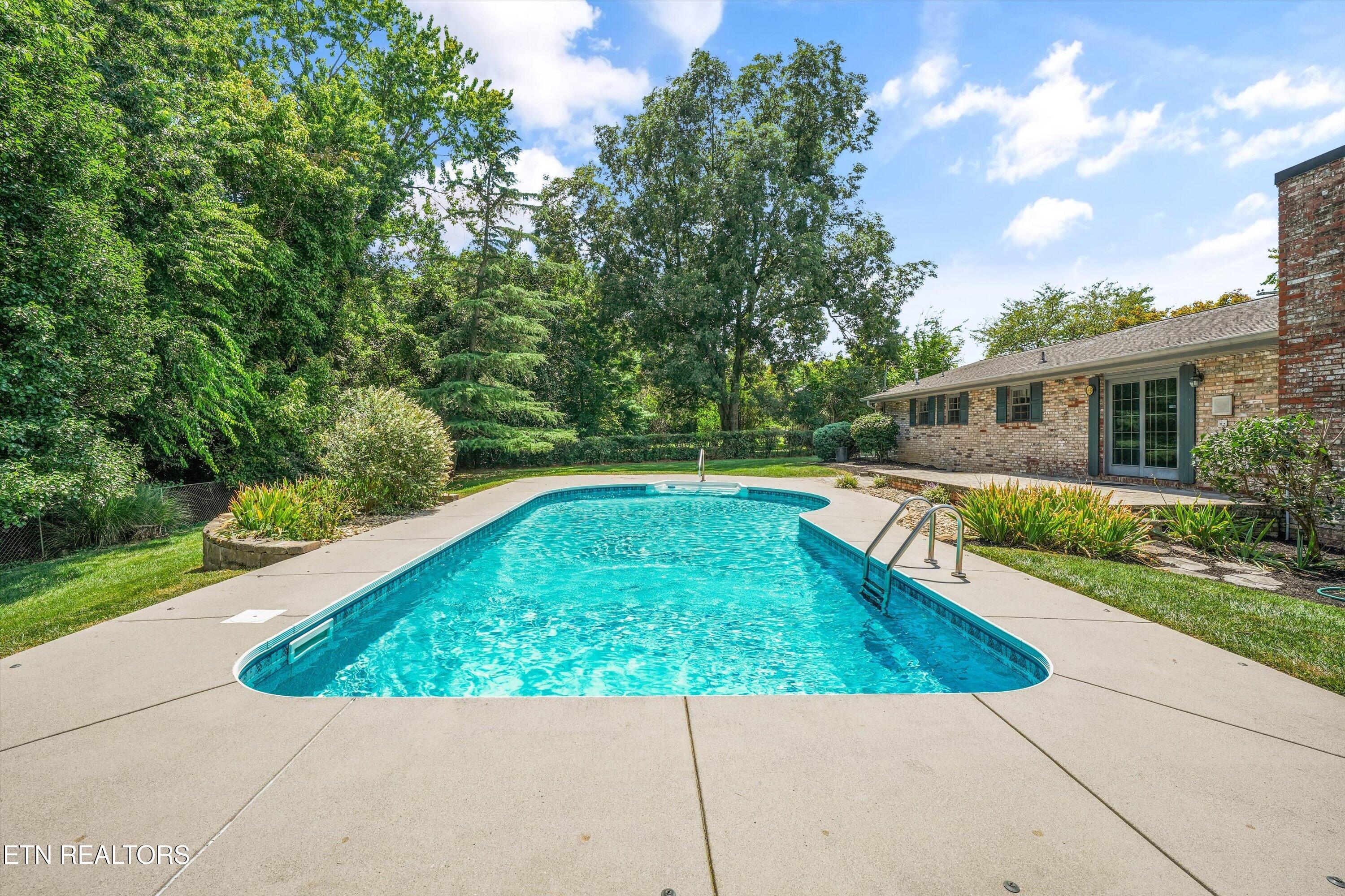 116 Essex Drive Knoxville TN 37922