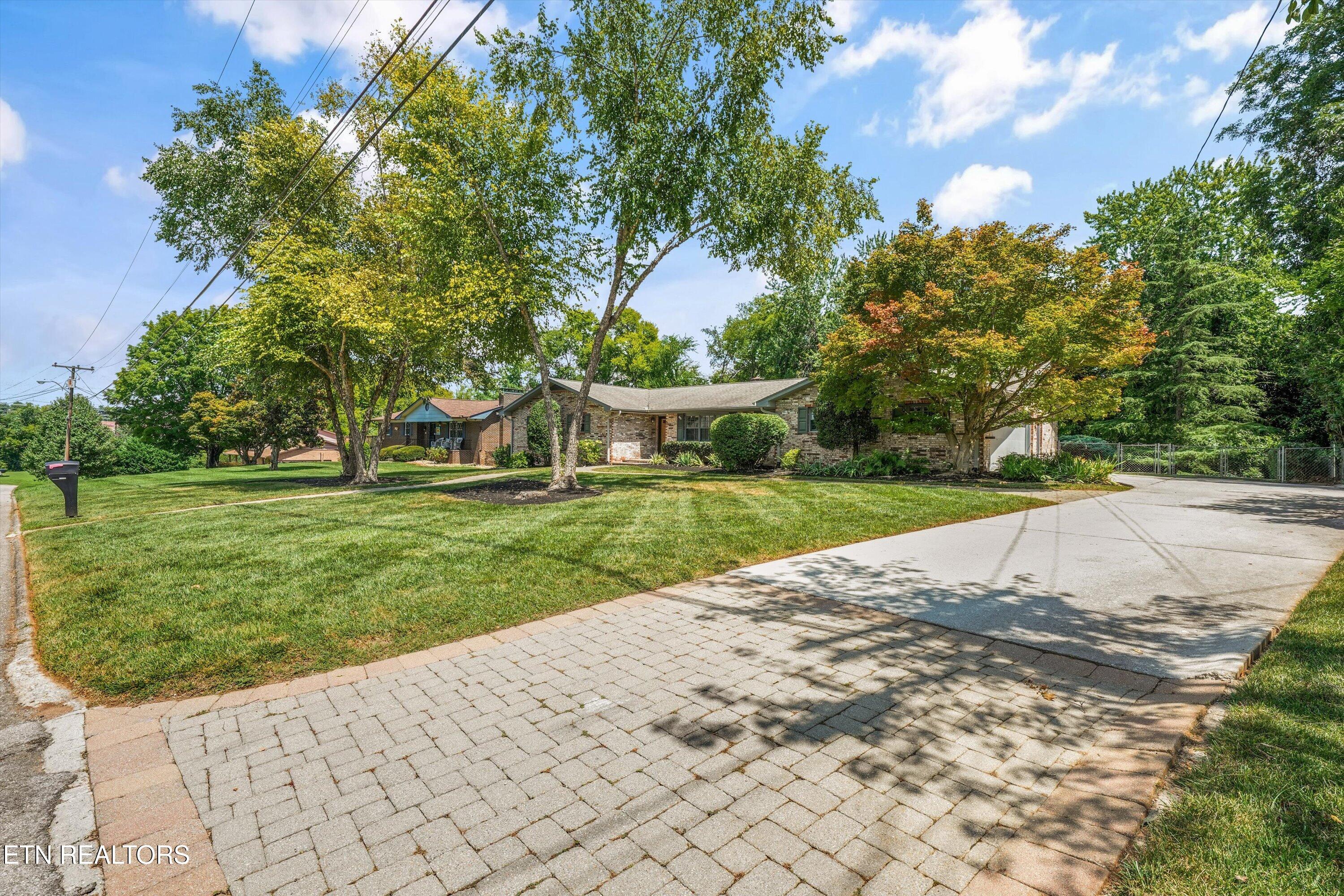 116 Essex Drive Knoxville TN 37922