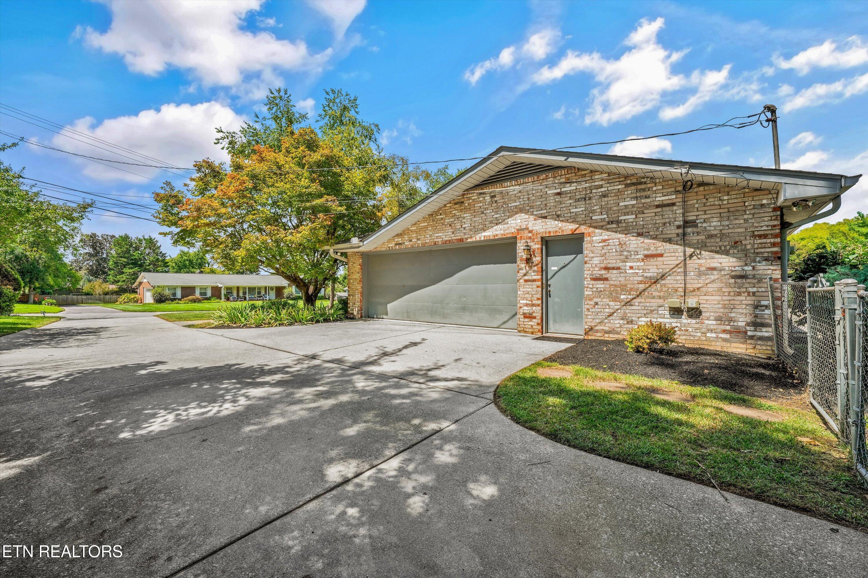 116 Essex Drive Knoxville TN 37922