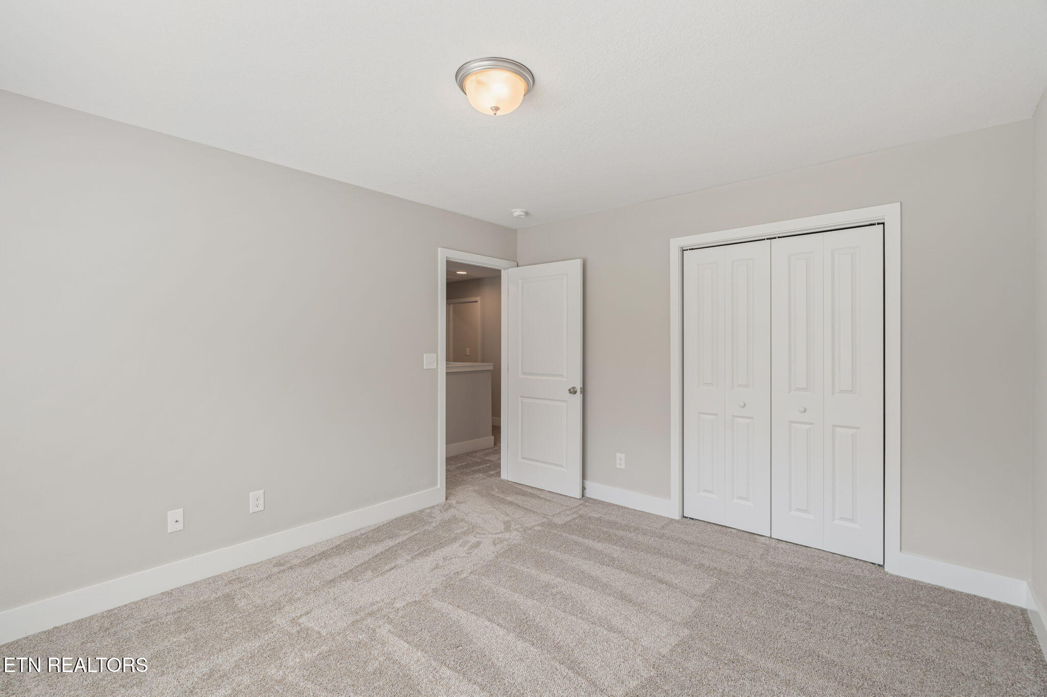 112 Kingberry Street Oak Ridge TN 37830