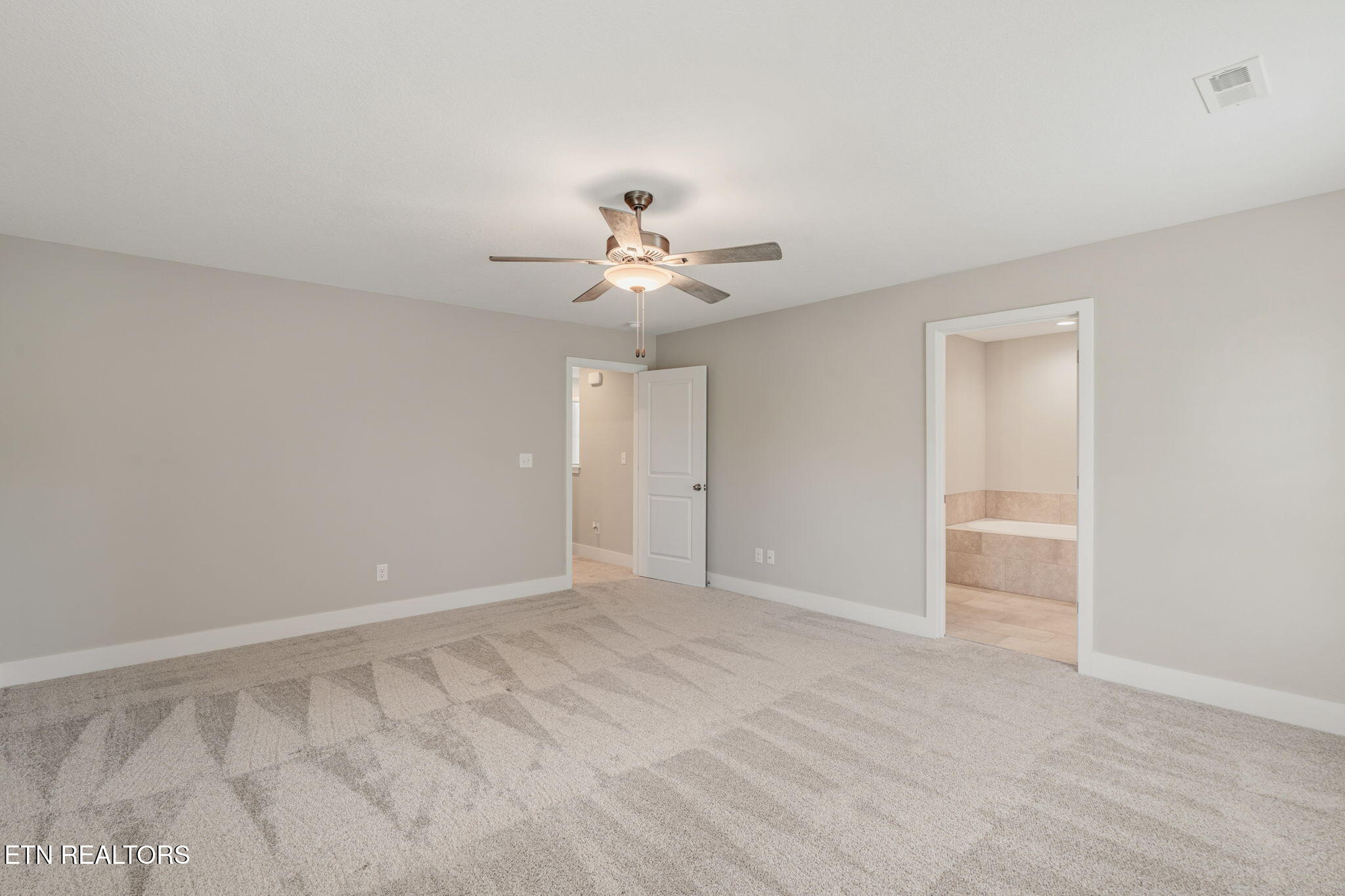112 Kingberry Street Oak Ridge TN 37830