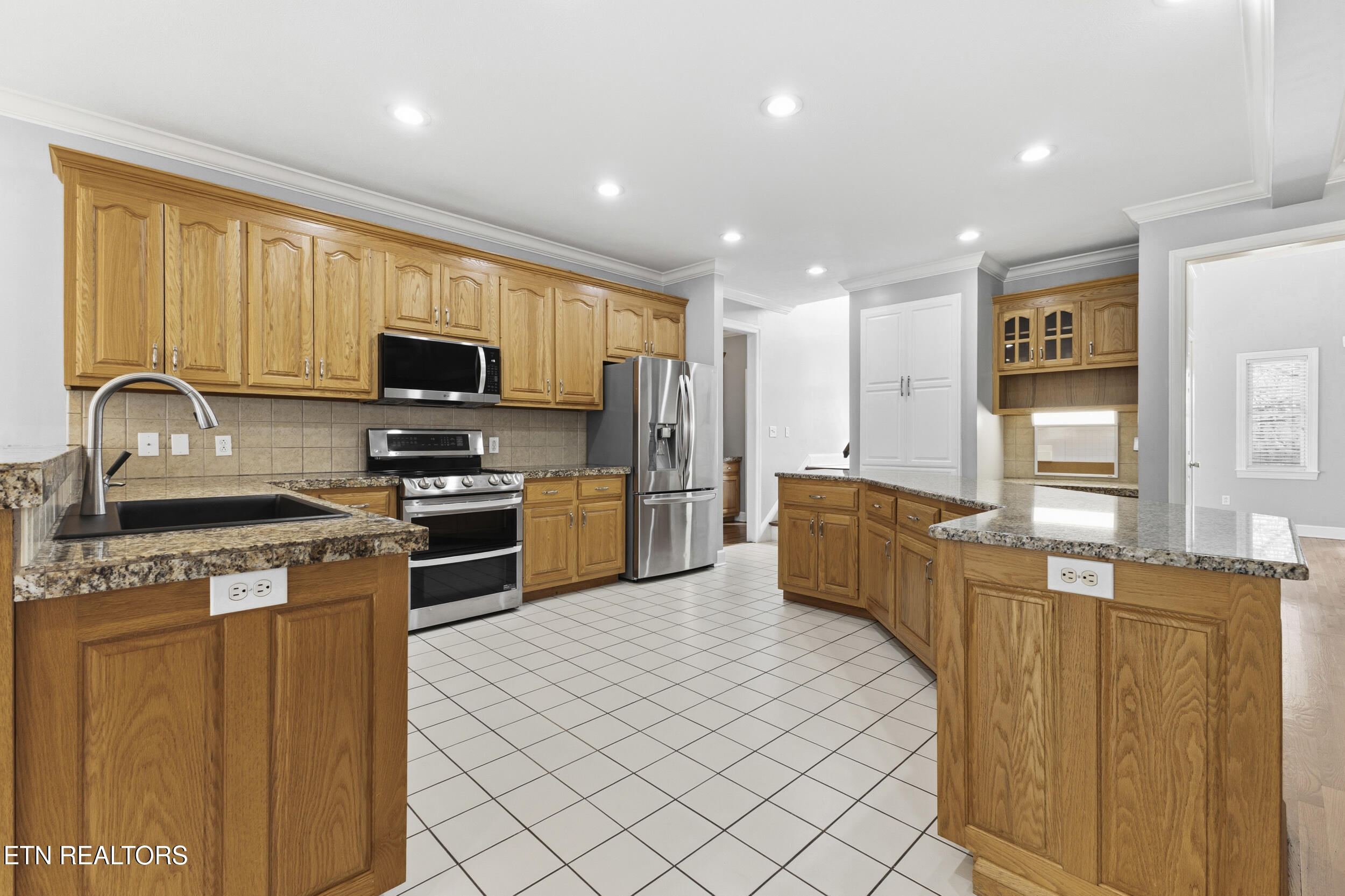 1054 Colonial Drive Morristown TN 37814