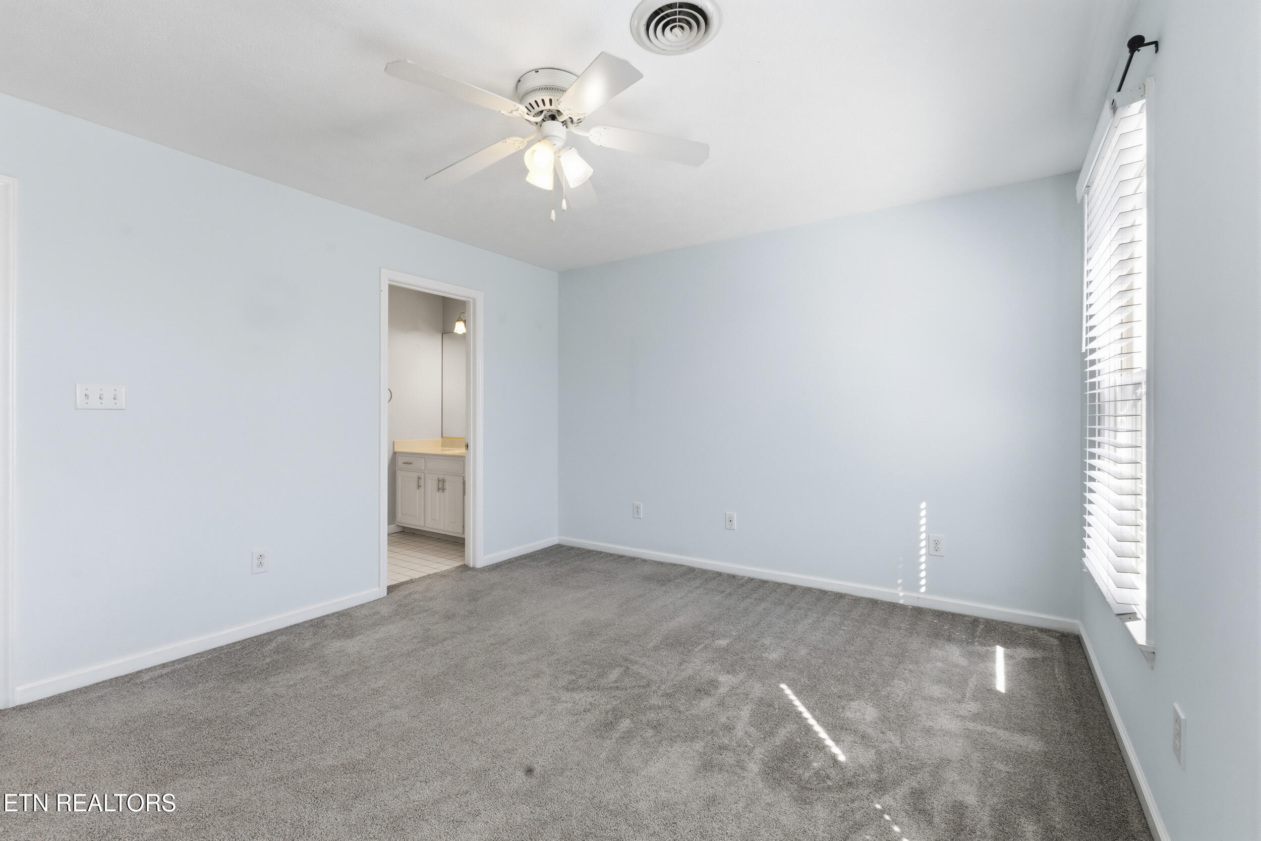 1054 Colonial Drive Morristown TN 37814