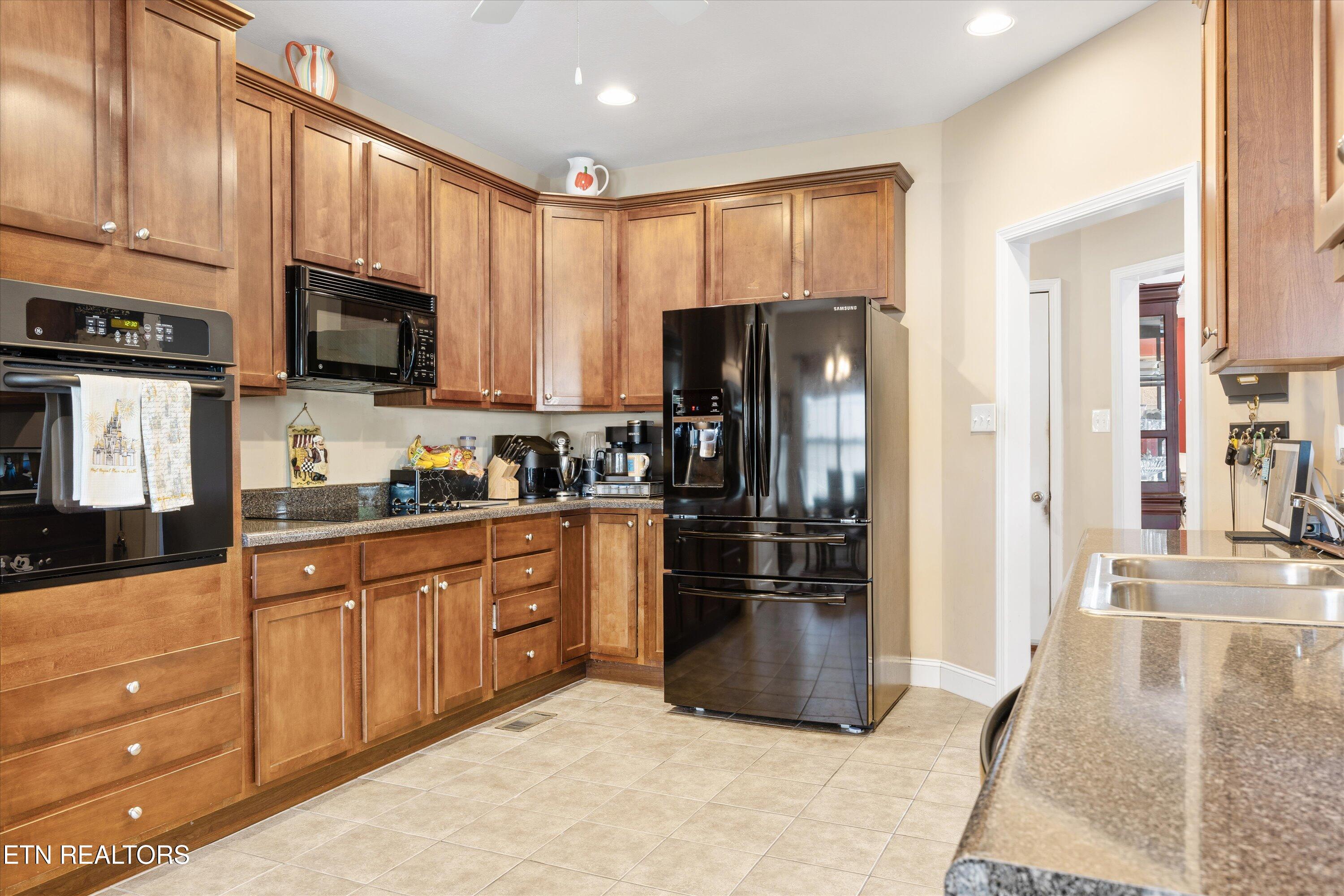 6031 Shannon Valley Farms Boulevard Knoxville TN 37918