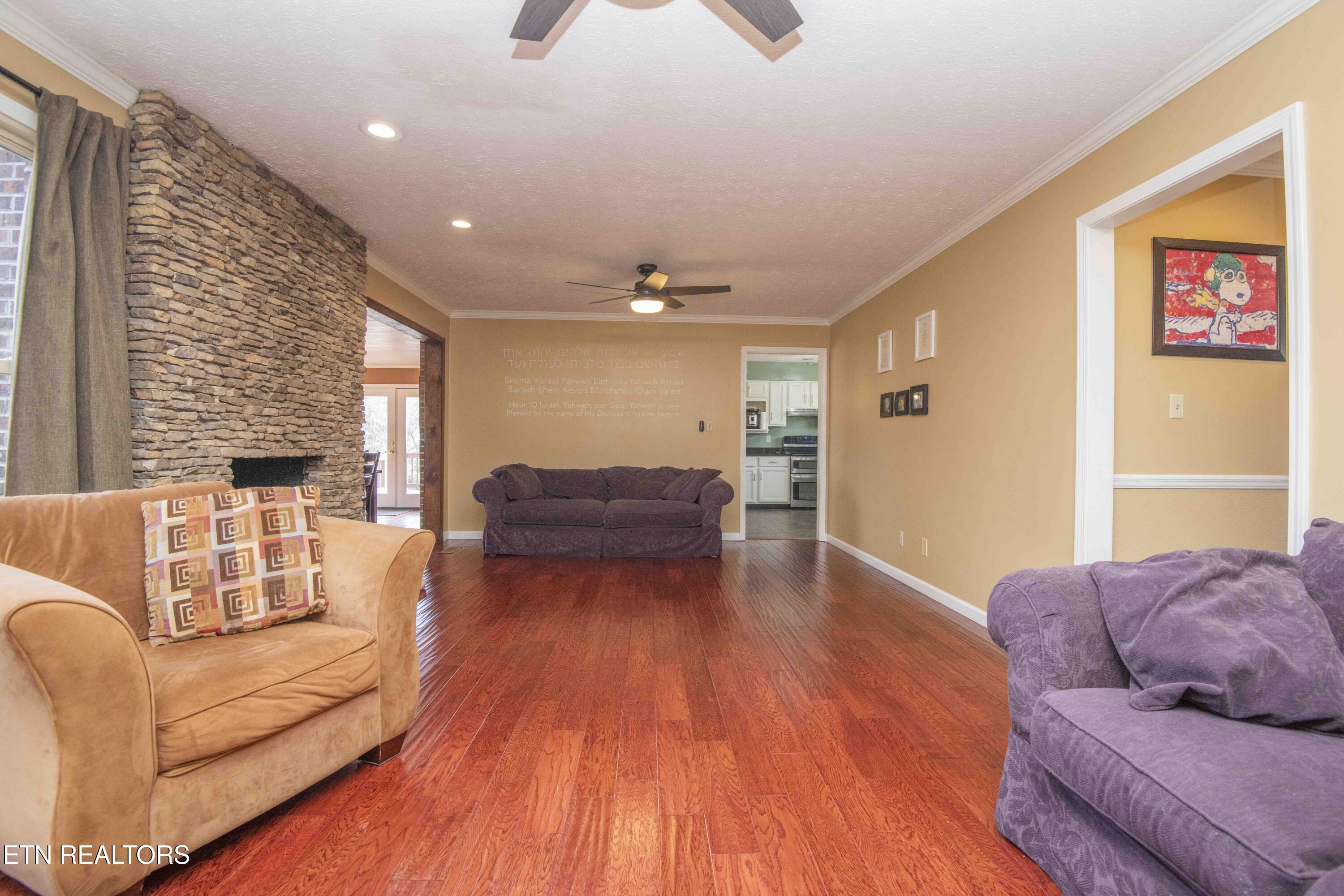5608 Glenlyn Drive Powell TN 37849
