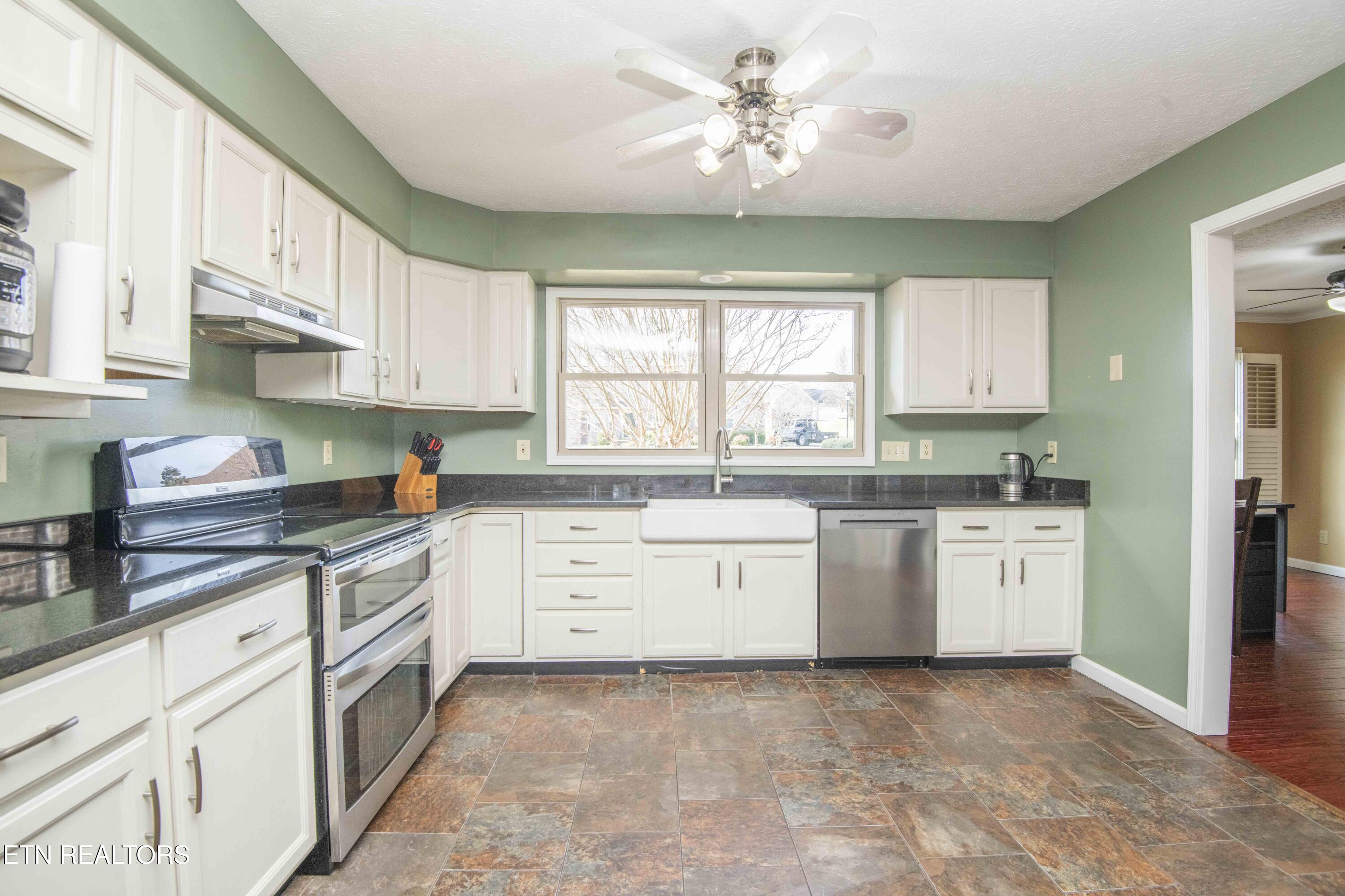5608 Glenlyn Drive Powell TN 37849
