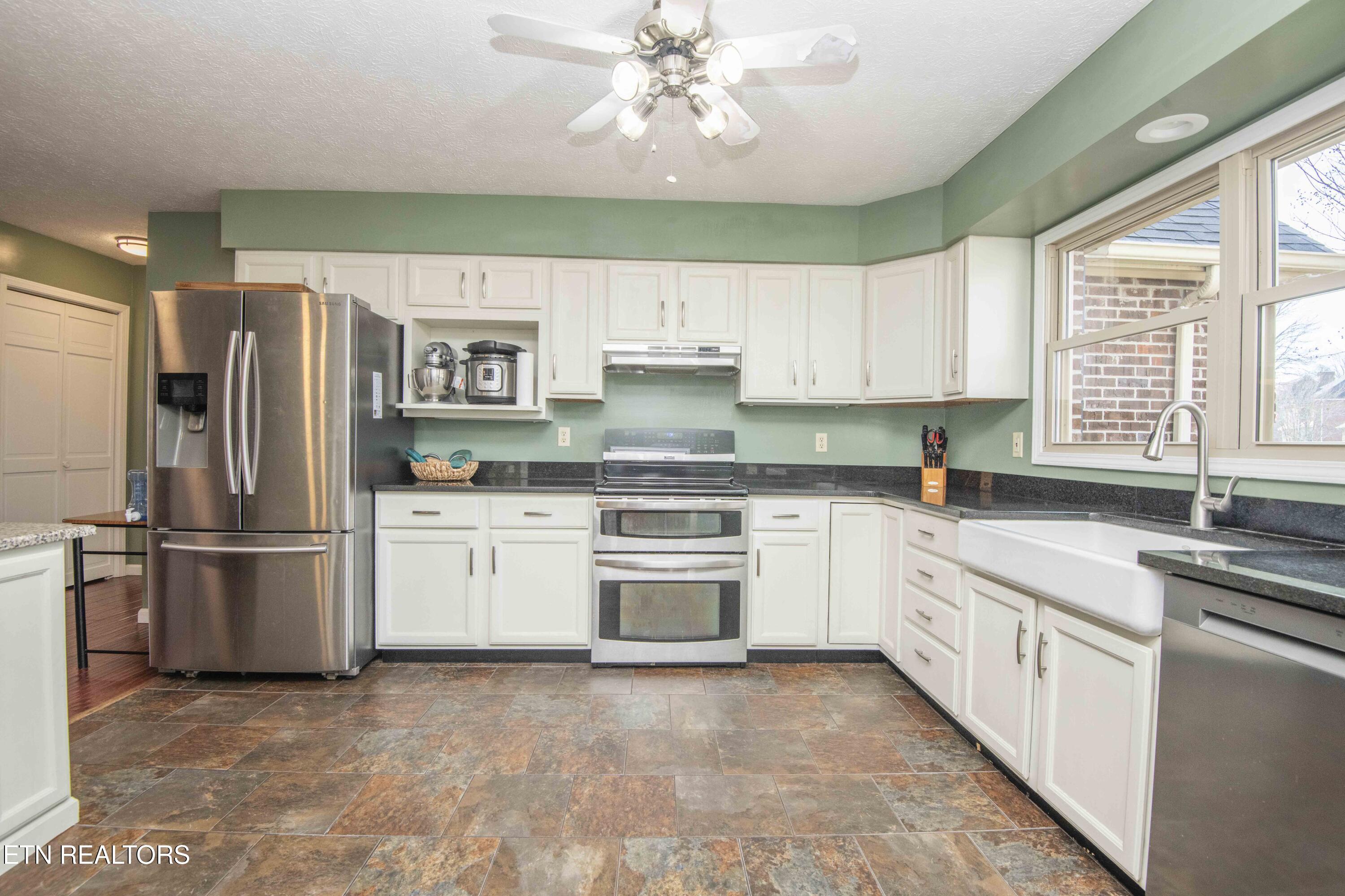 5608 Glenlyn Drive Powell TN 37849