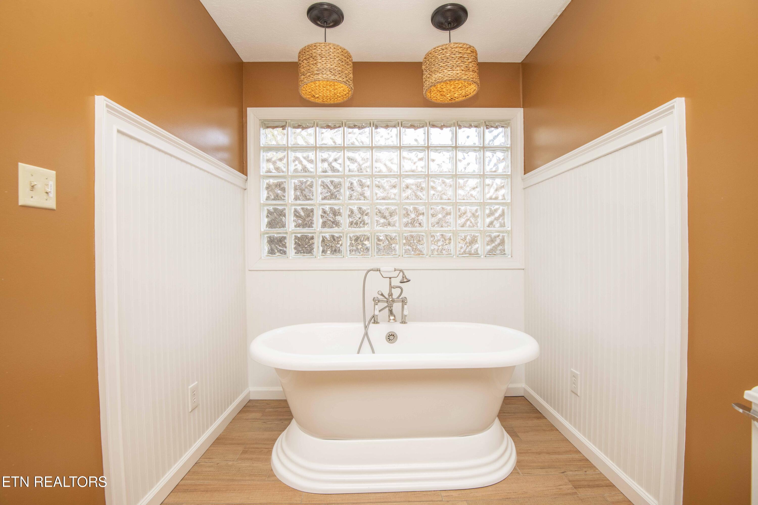 5608 Glenlyn Drive Powell TN 37849