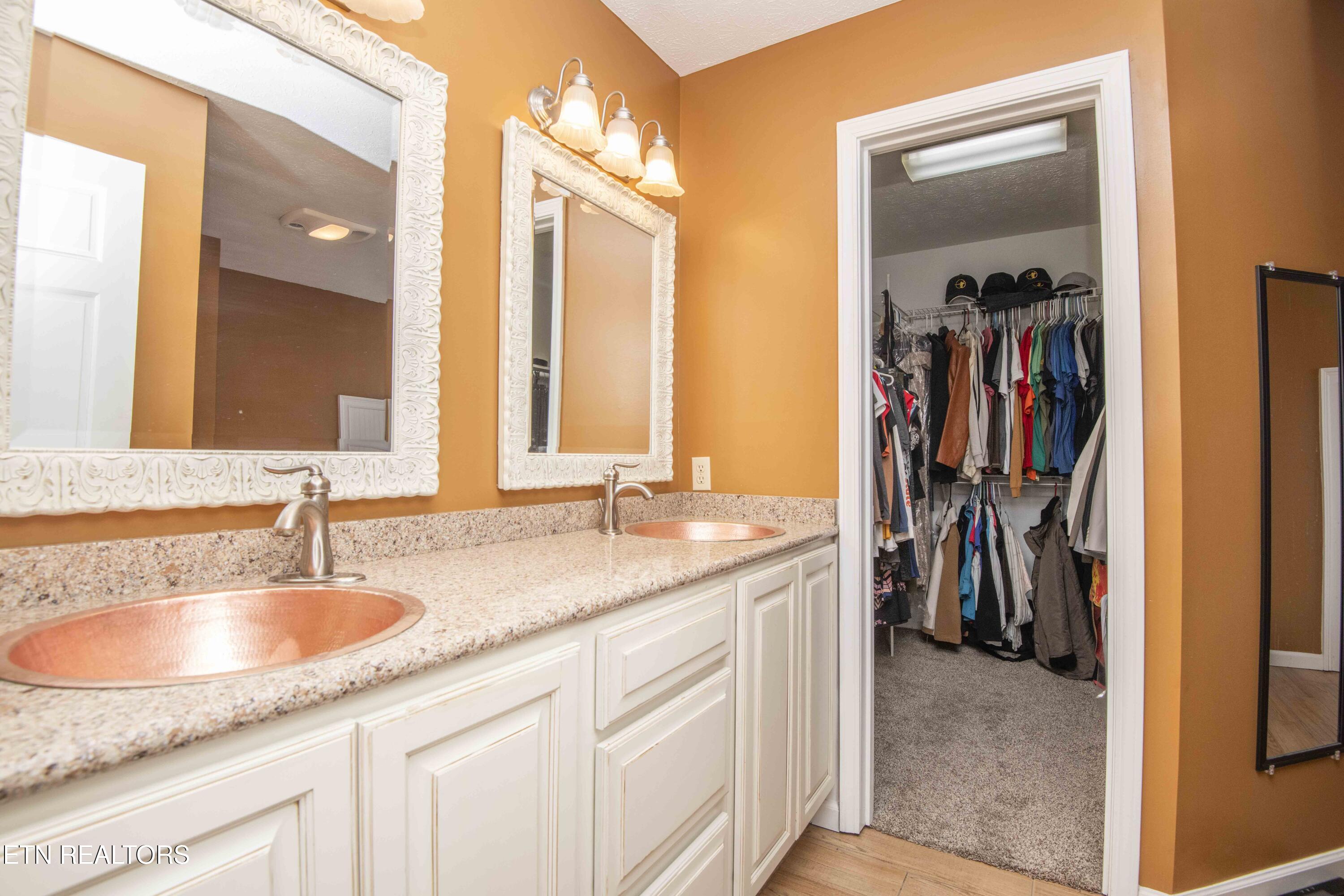 5608 Glenlyn Drive Powell TN 37849