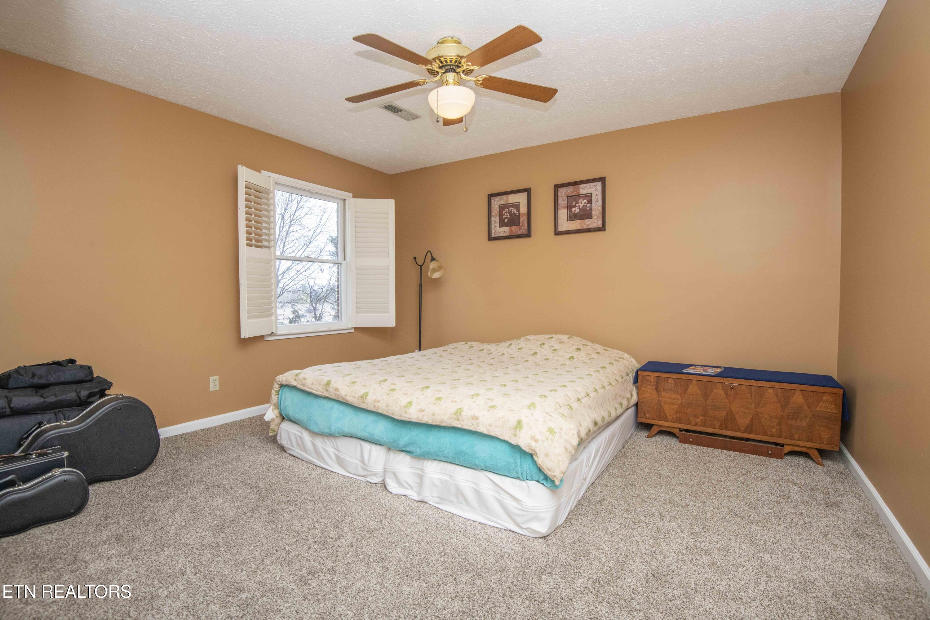 5608 Glenlyn Drive Powell TN 37849