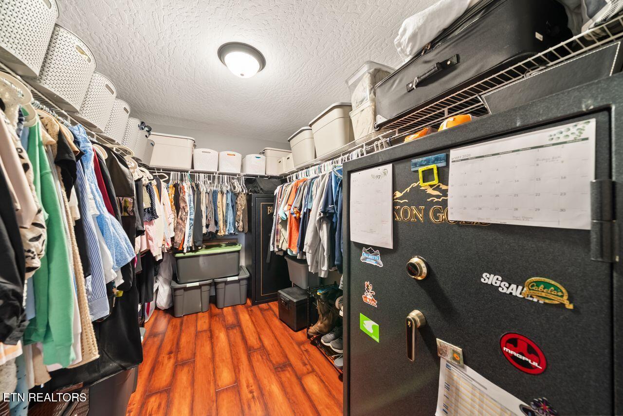 842 Henry Lane Greenback TN 37742