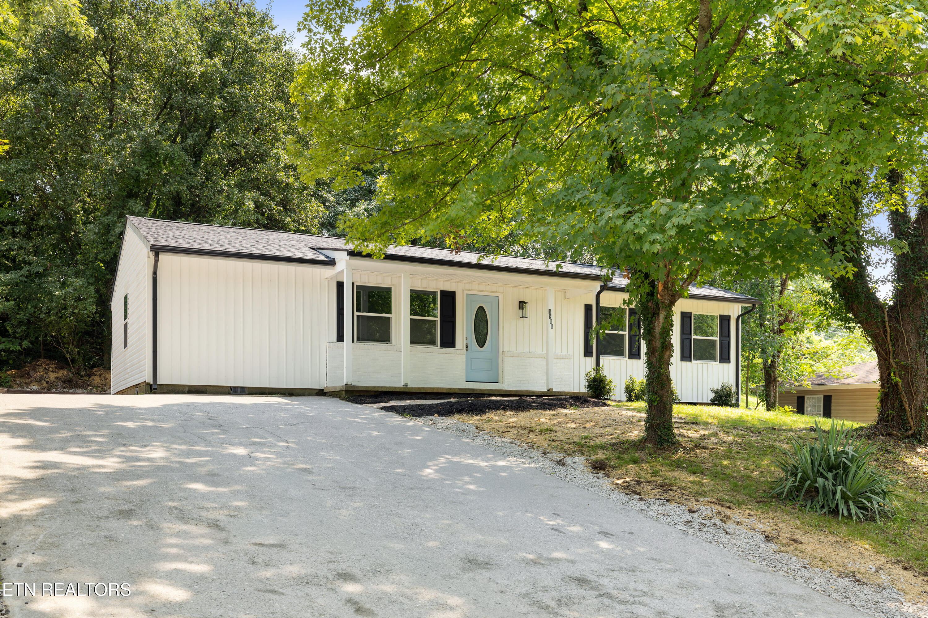 5200 Evelyn Drive Knoxville TN 37909