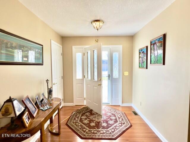 14 Brooks Lane Crossville TN 38558