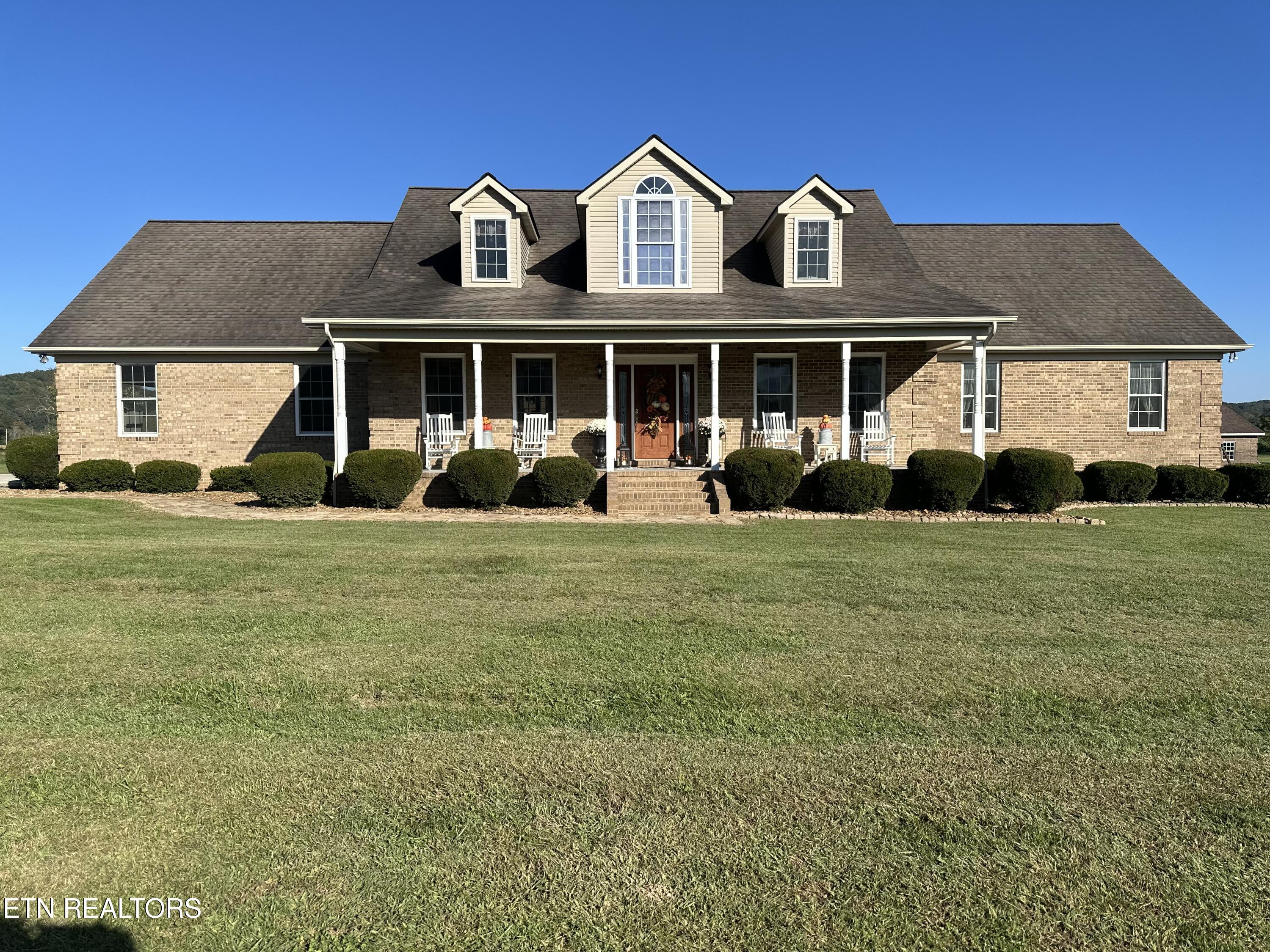 104 Dove Lane Speedwell TN 37870