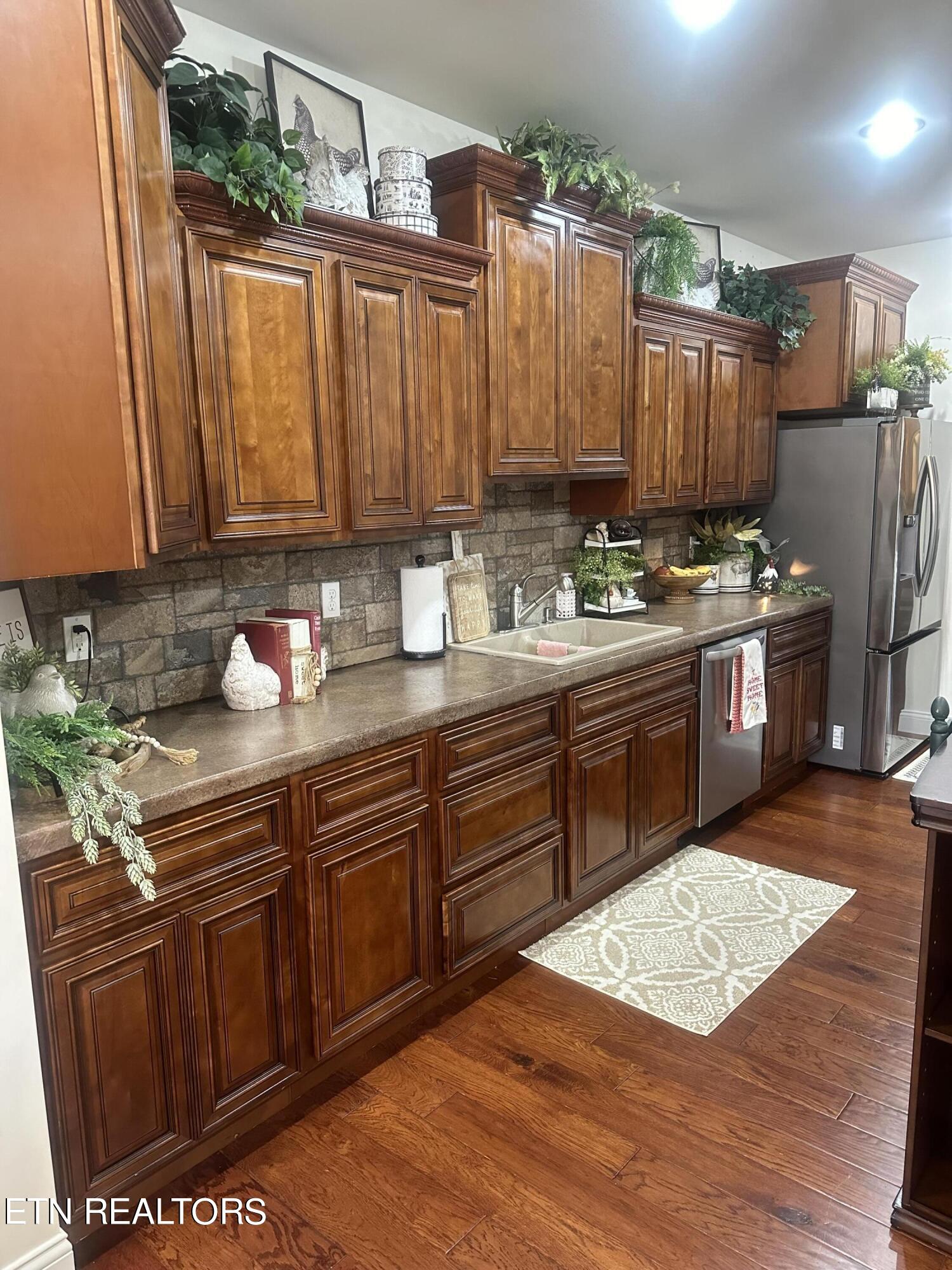 104 Dove Lane Speedwell TN 37870