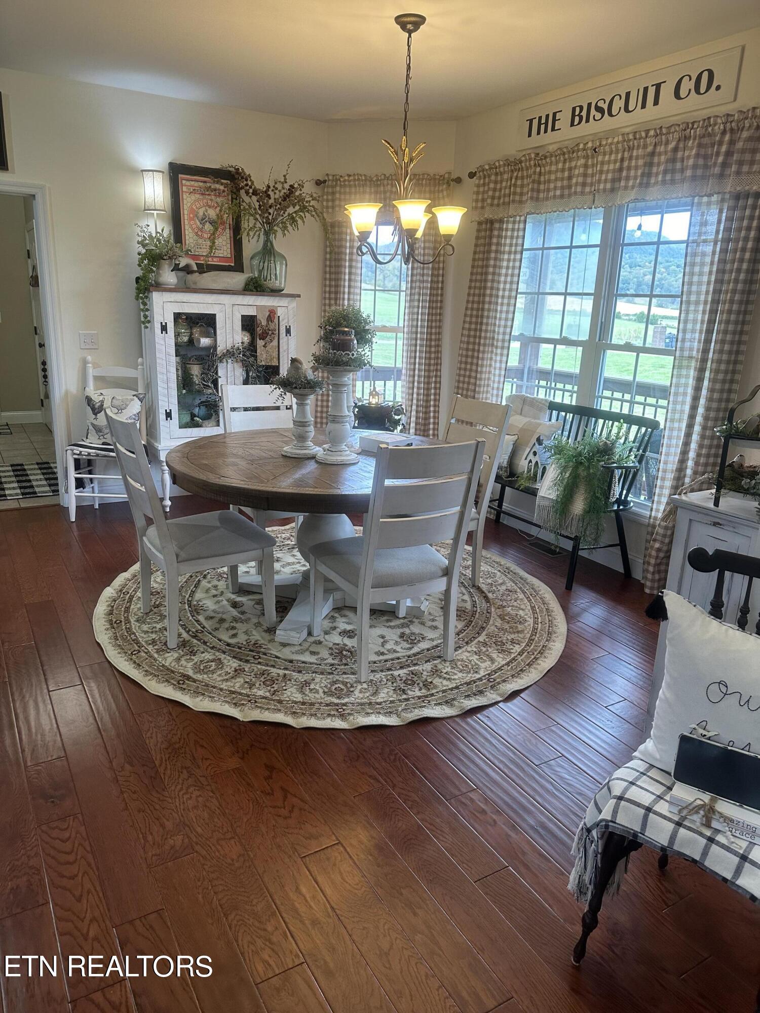 104 Dove Lane Speedwell TN 37870