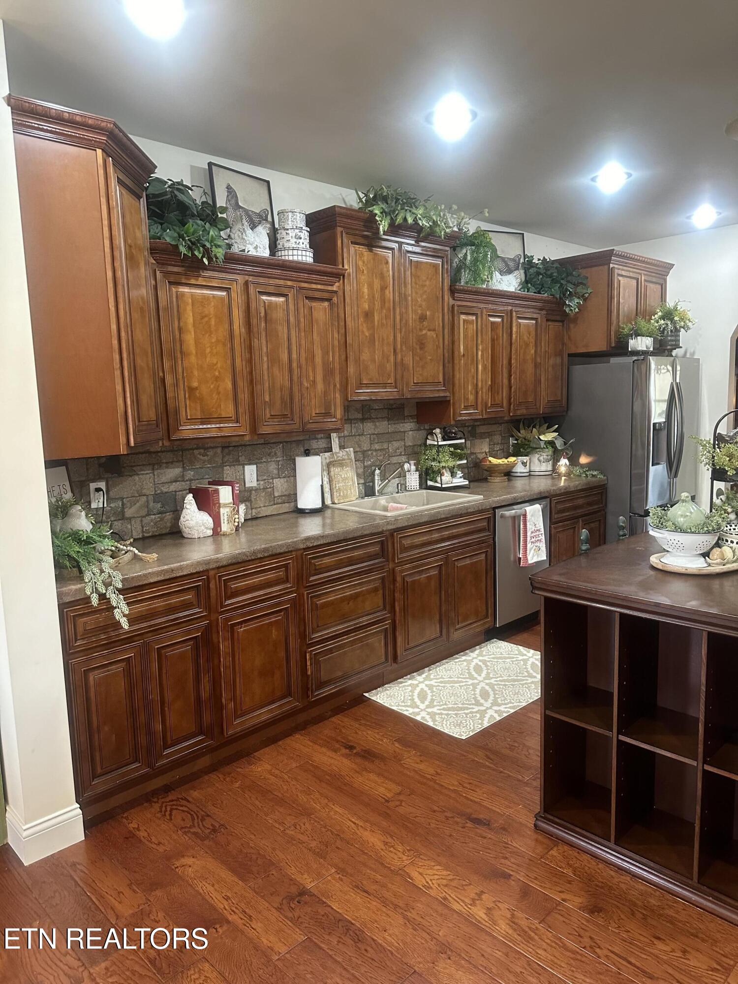 104 Dove Lane Speedwell TN 37870