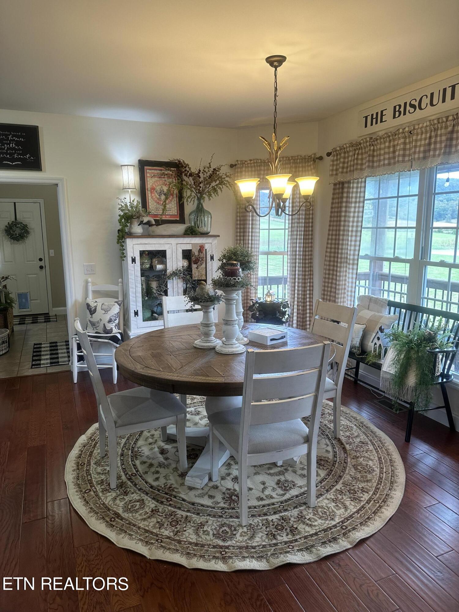 104 Dove Lane Speedwell TN 37870