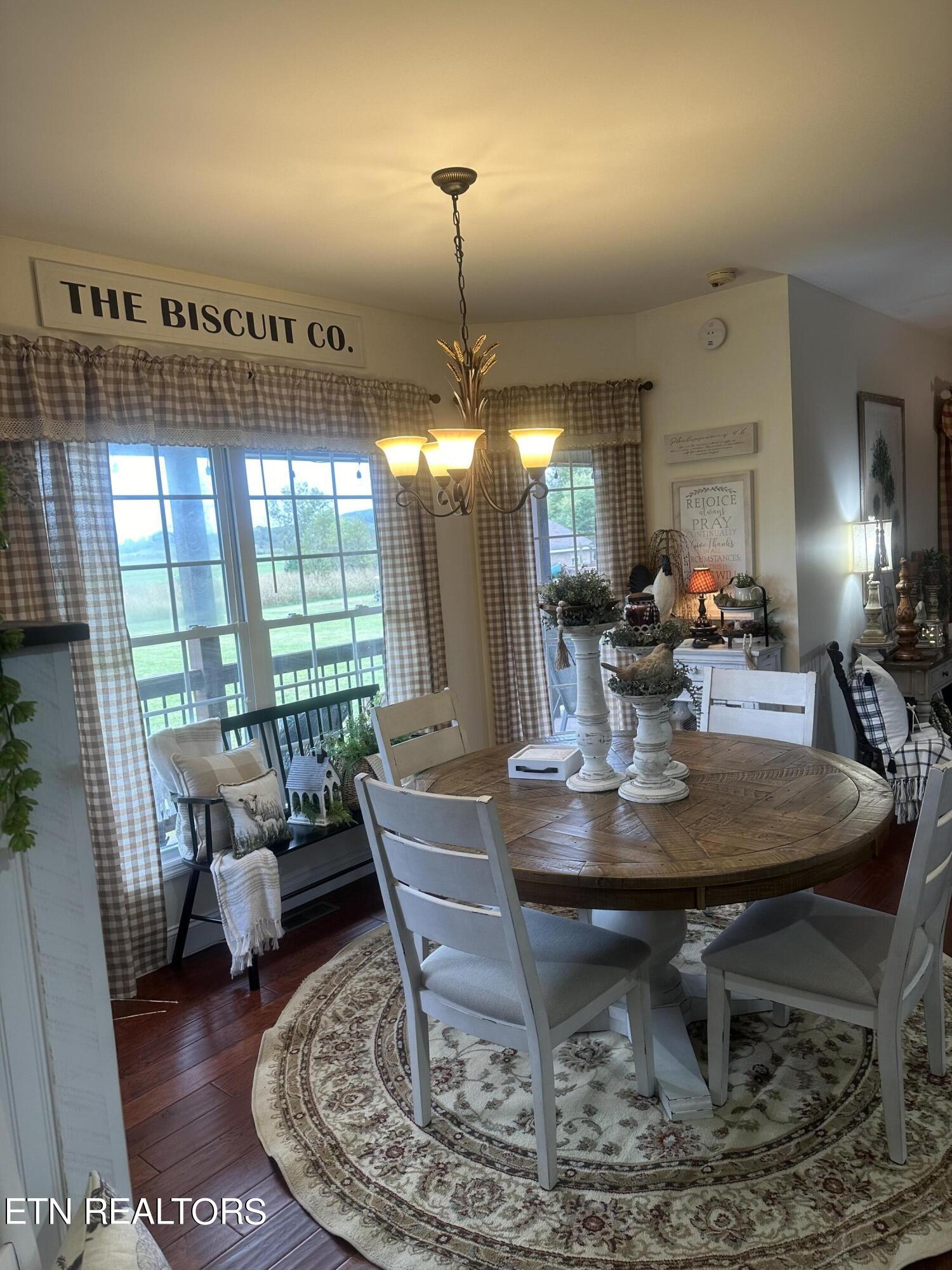 104 Dove Lane Speedwell TN 37870