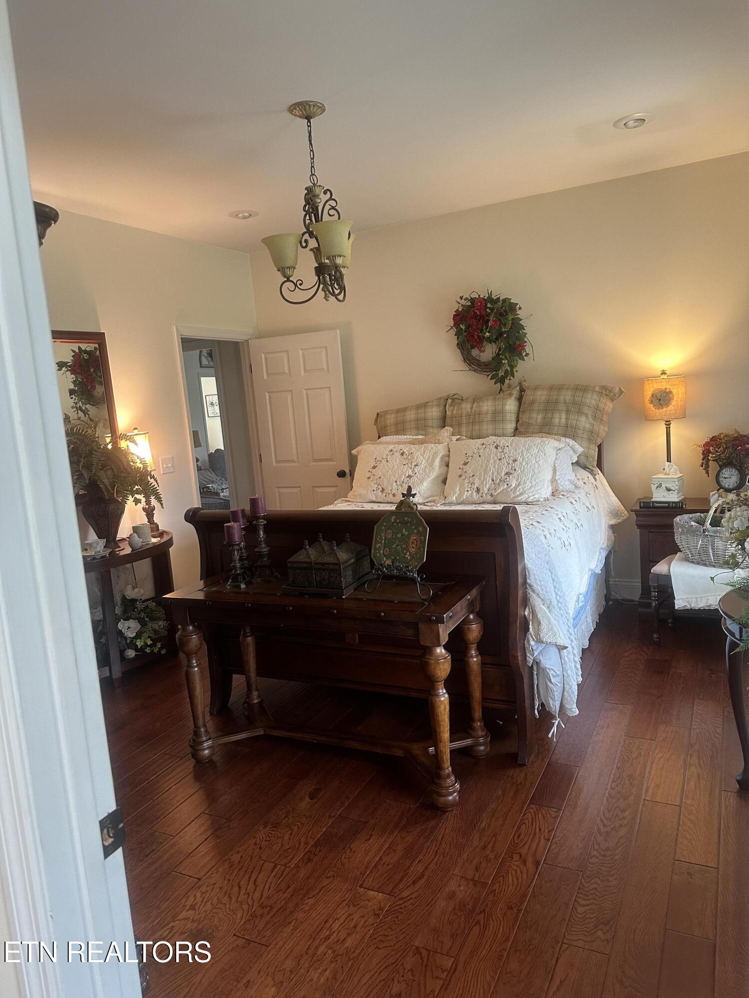 104 Dove Lane Speedwell TN 37870