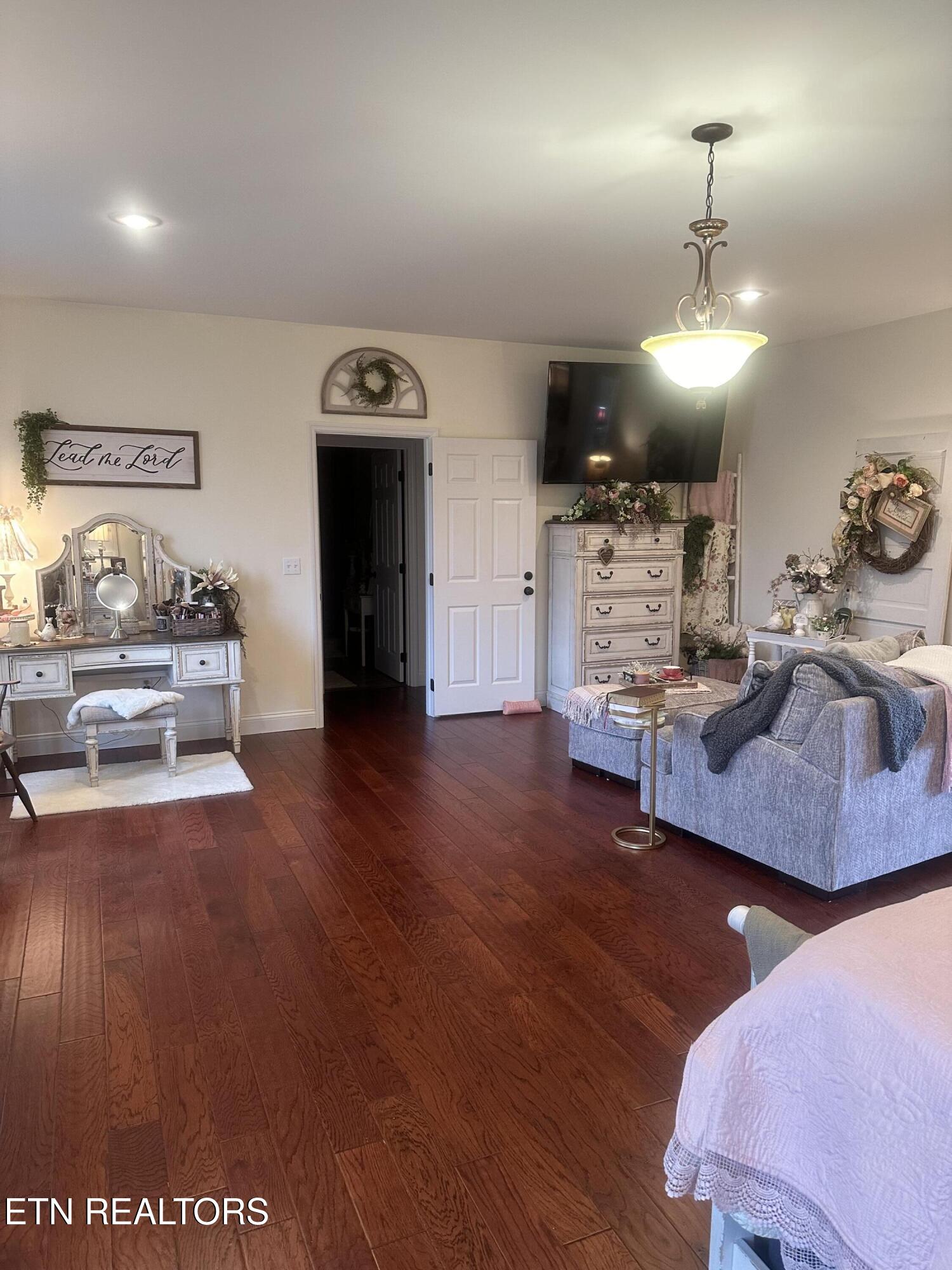 104 Dove Lane Speedwell TN 37870