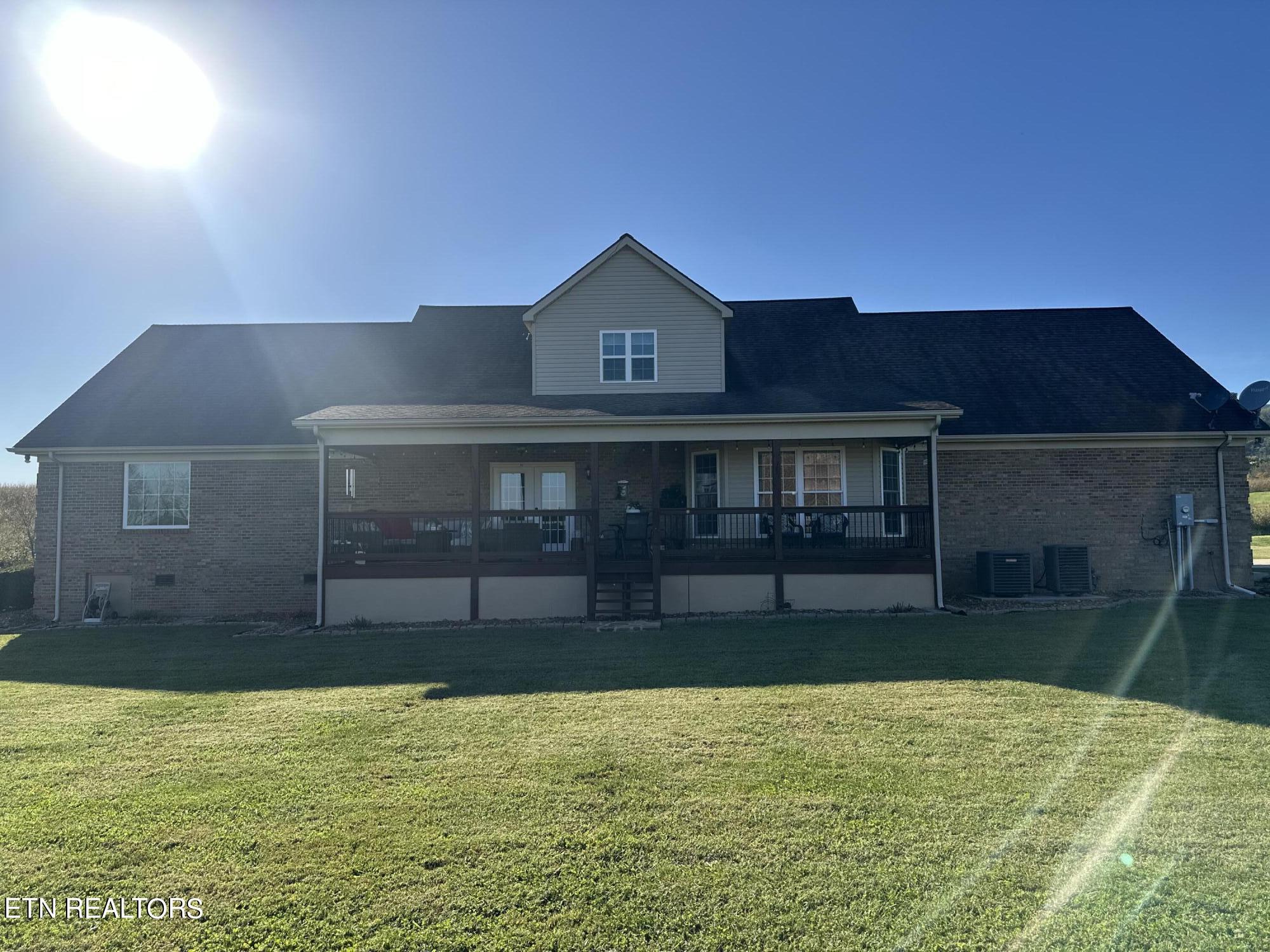 104 Dove Lane Speedwell TN 37870