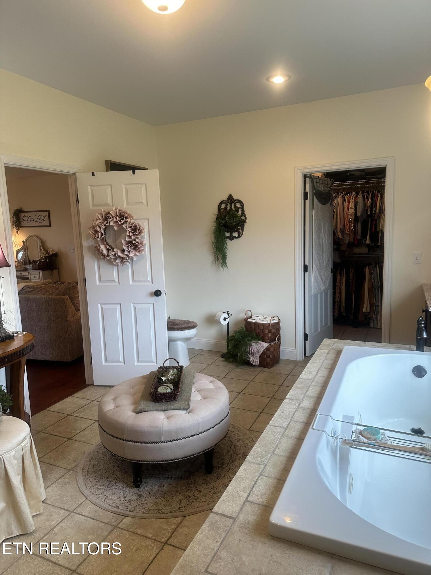 104 Dove Lane Speedwell TN 37870