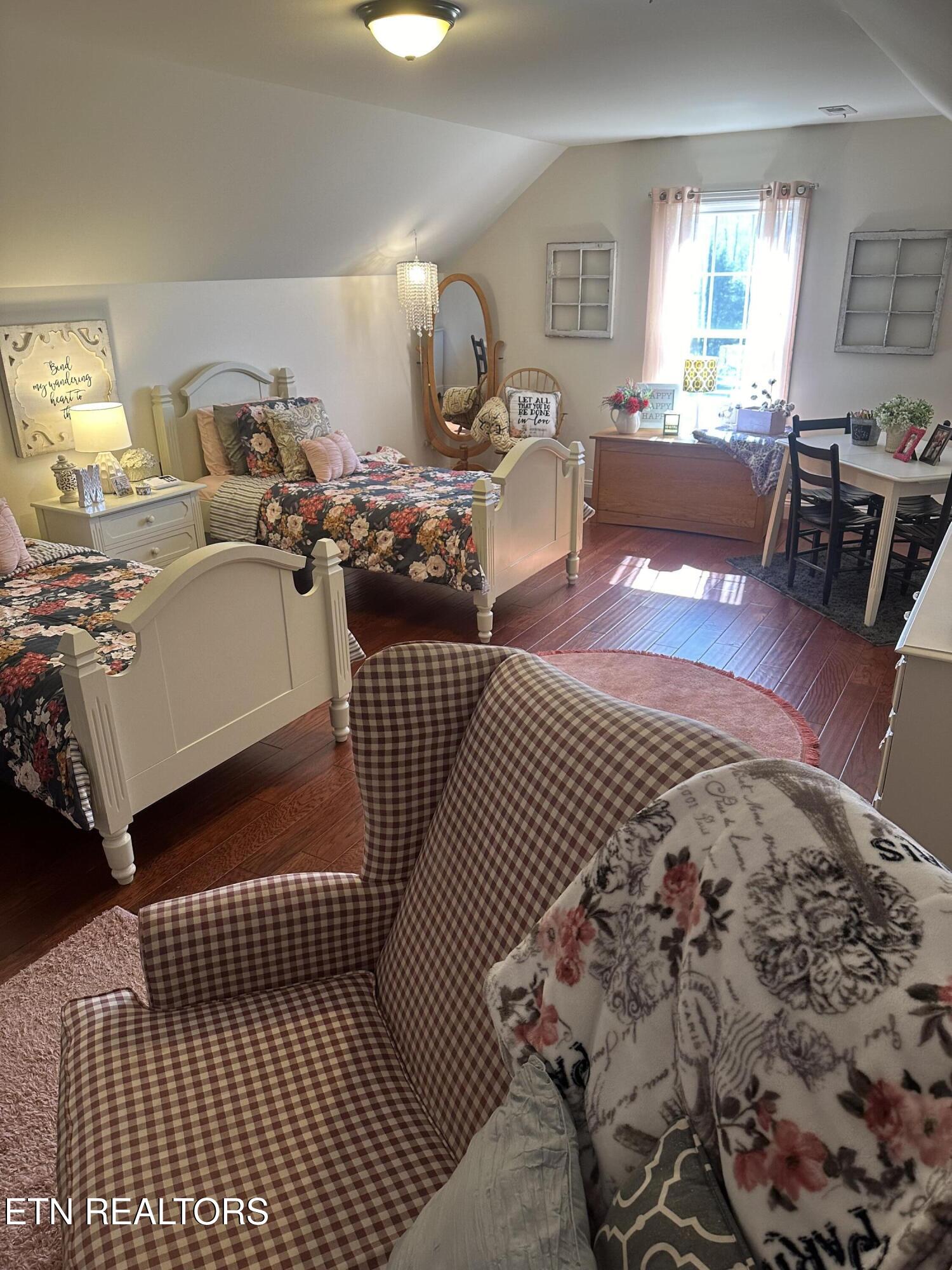 104 Dove Lane Speedwell TN 37870