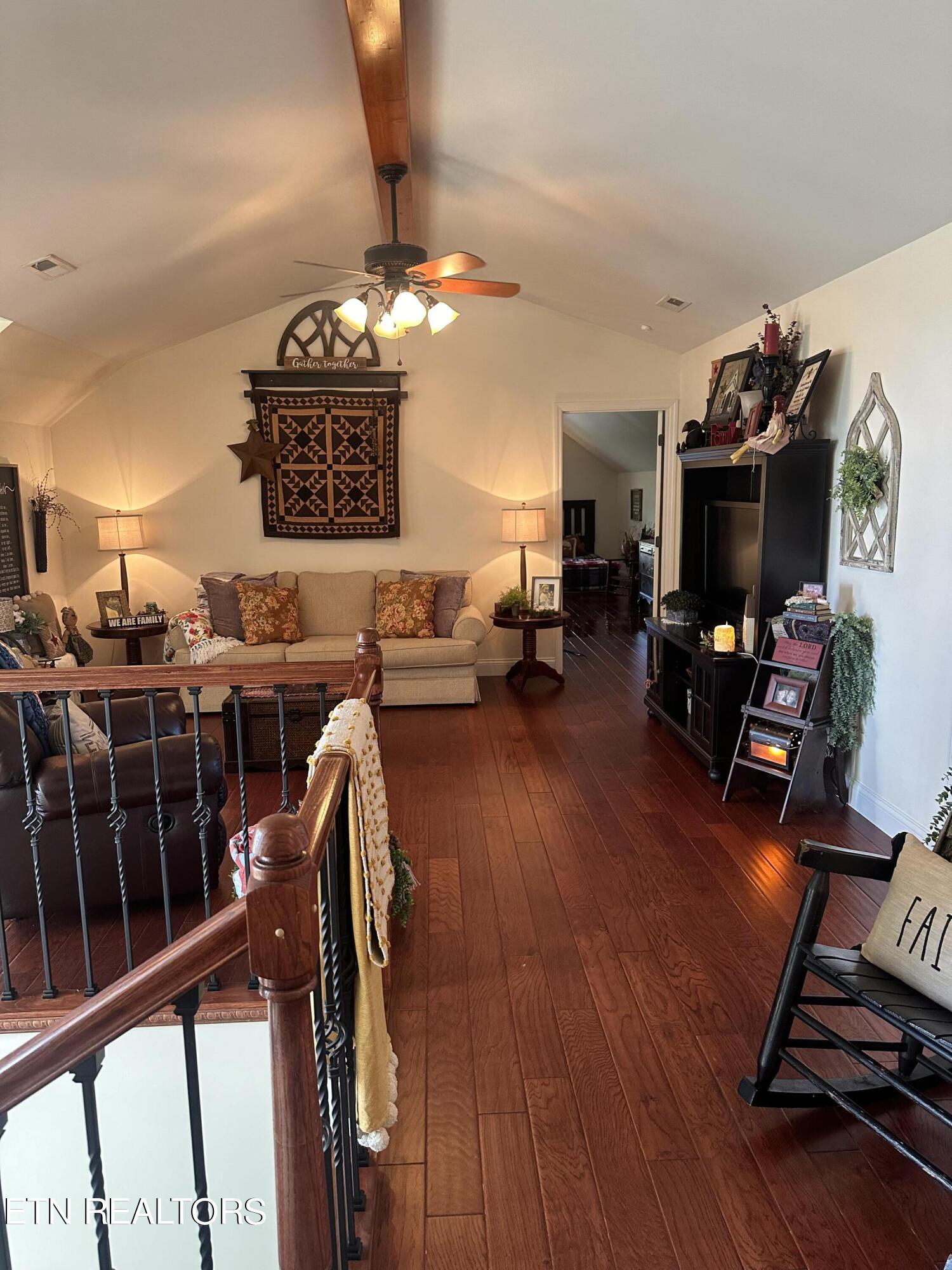 104 Dove Lane Speedwell TN 37870