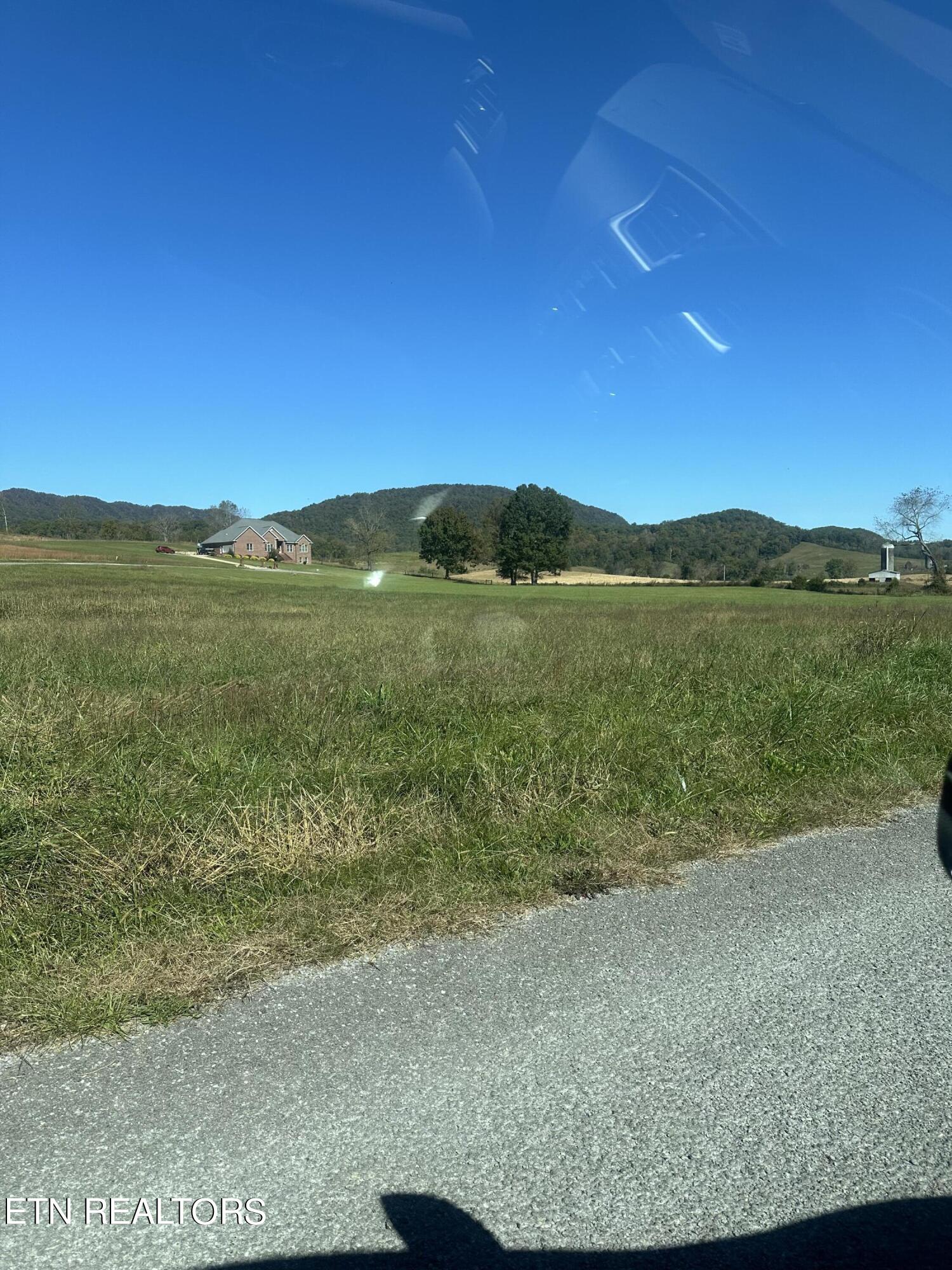 104 Dove Lane Speedwell TN 37870