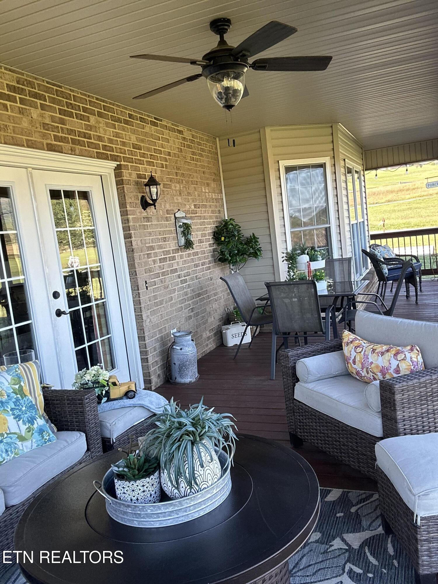 104 Dove Lane Speedwell TN 37870